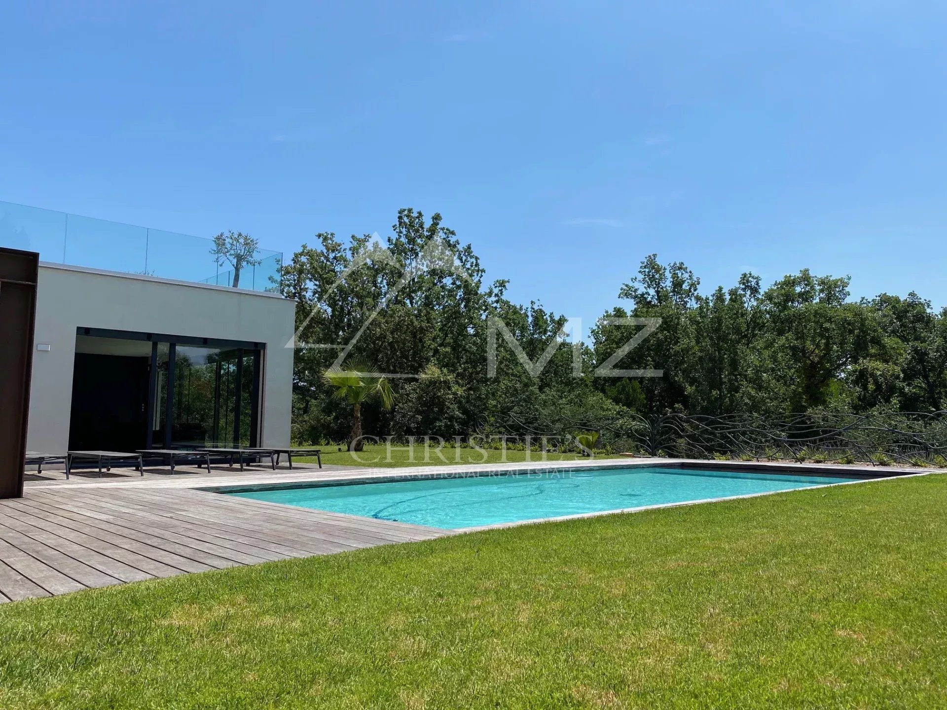 Contemporary 4 bedrooms Villa - Cannes countryside