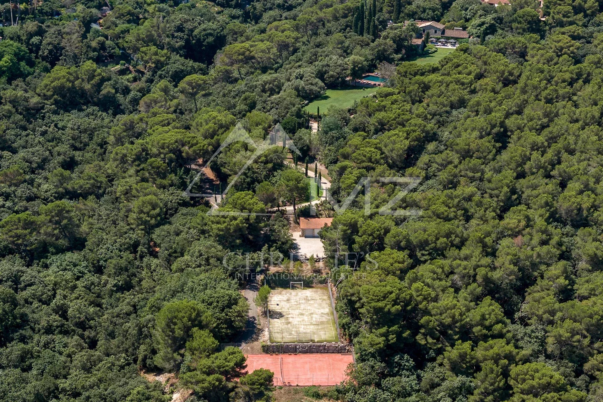 Proche Cannes - Villa dans parc 6 chambres