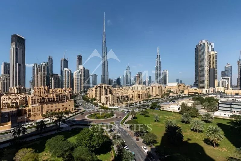 Full Burj Khalifa Views | Upgraded Kitchen | 2 bed