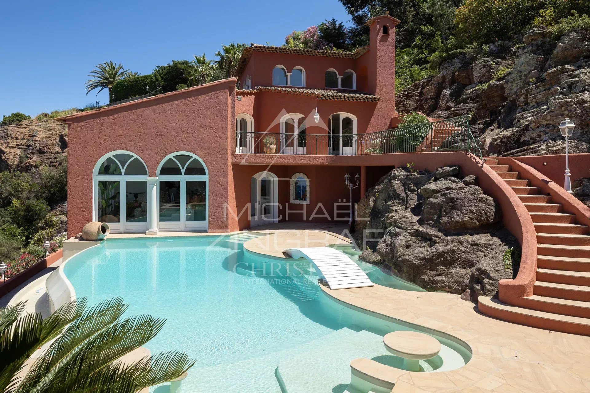 Théoule-sur-Mer - Renovated villa - Private estate