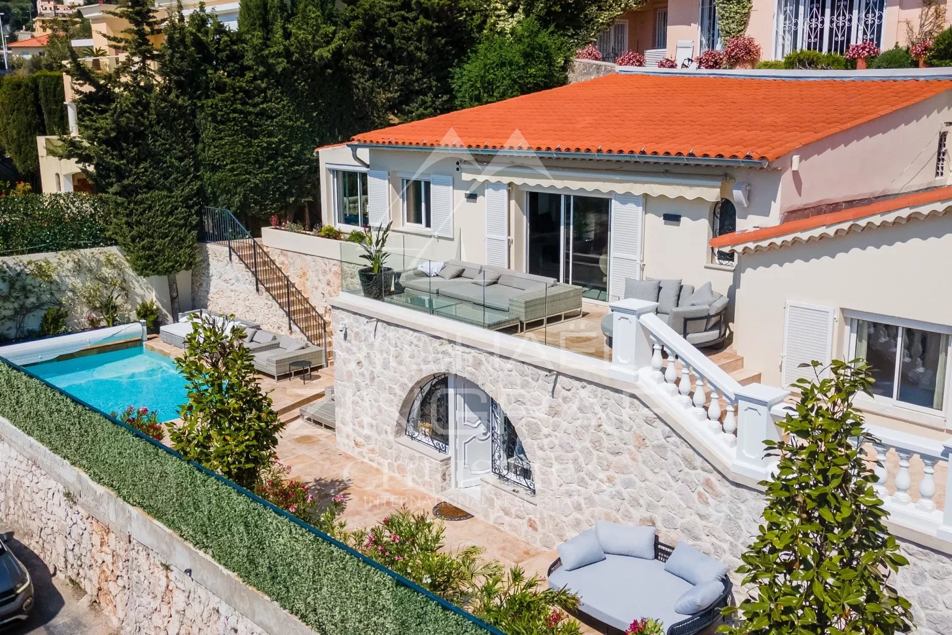 STUNNING VILLA IN VILLEFRANCHE SUR MER