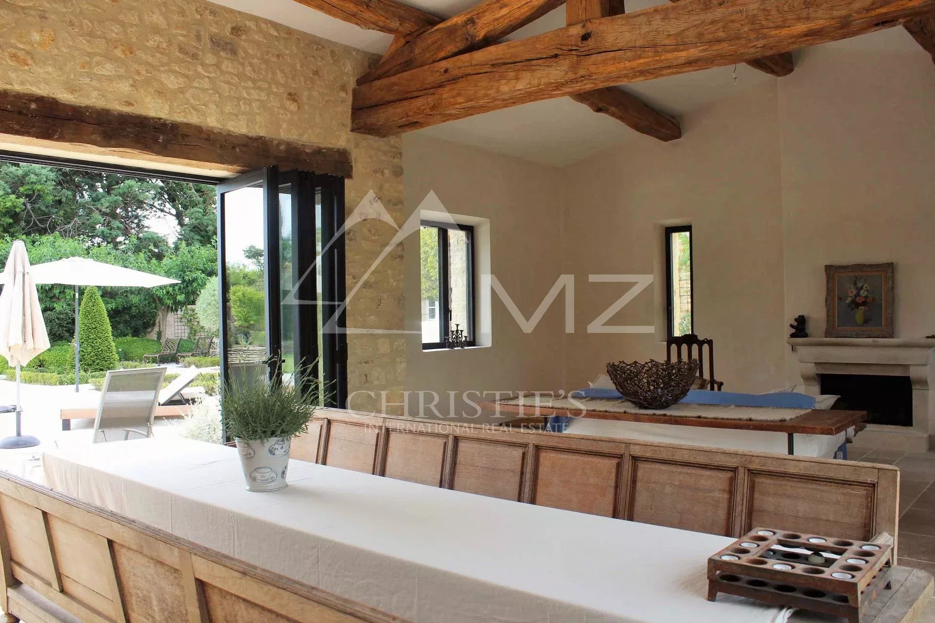 Close to L'Isle-sur-la Sorgue - Charming farmhouse