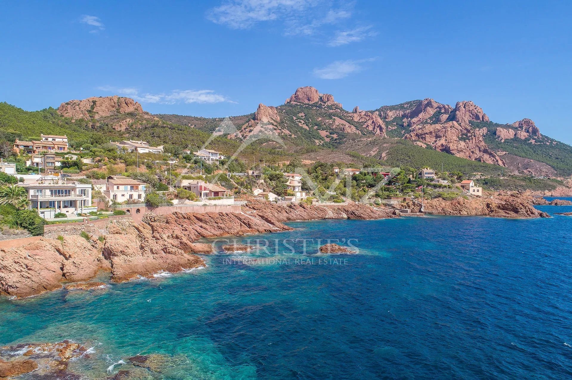 Proche Cannes - Villa pieds dans l'eau