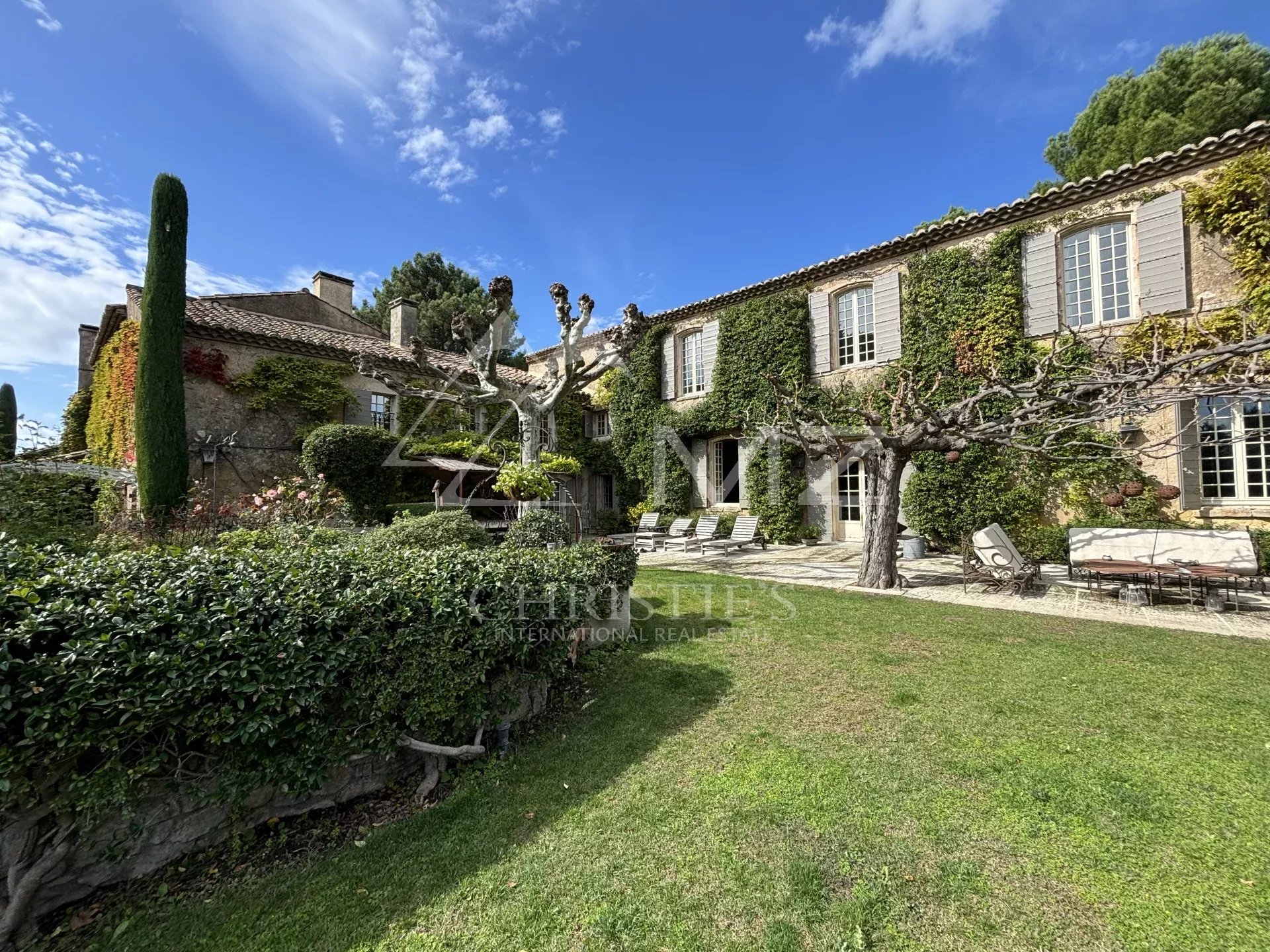 Propriété d'exception proche Maussane les Alpilles