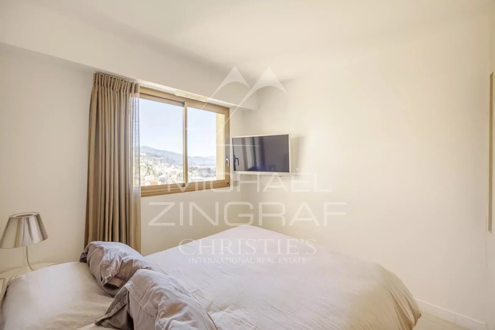 Magnifique appartement - vue mer panoramique - proche Monaco