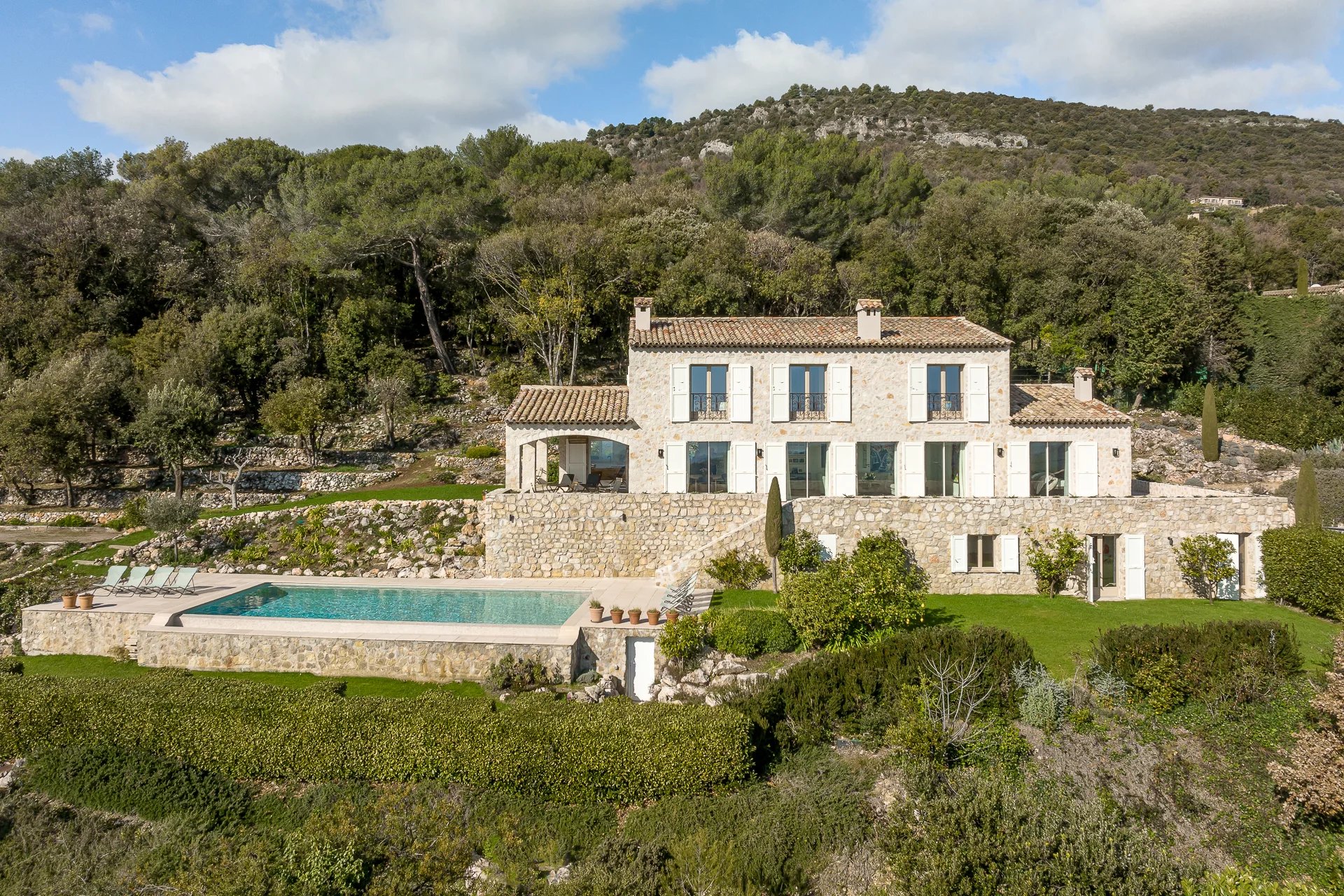 Tourrettes sur Loup - Bastide Provençale avec vue mer