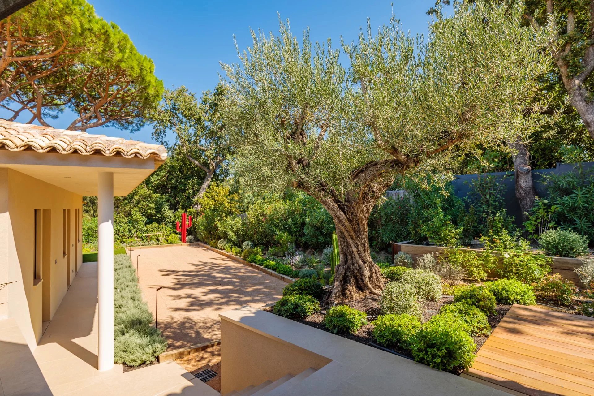 Saint-Tropez centre - Moderne Villa mit außergewöhnlichem Meerblick