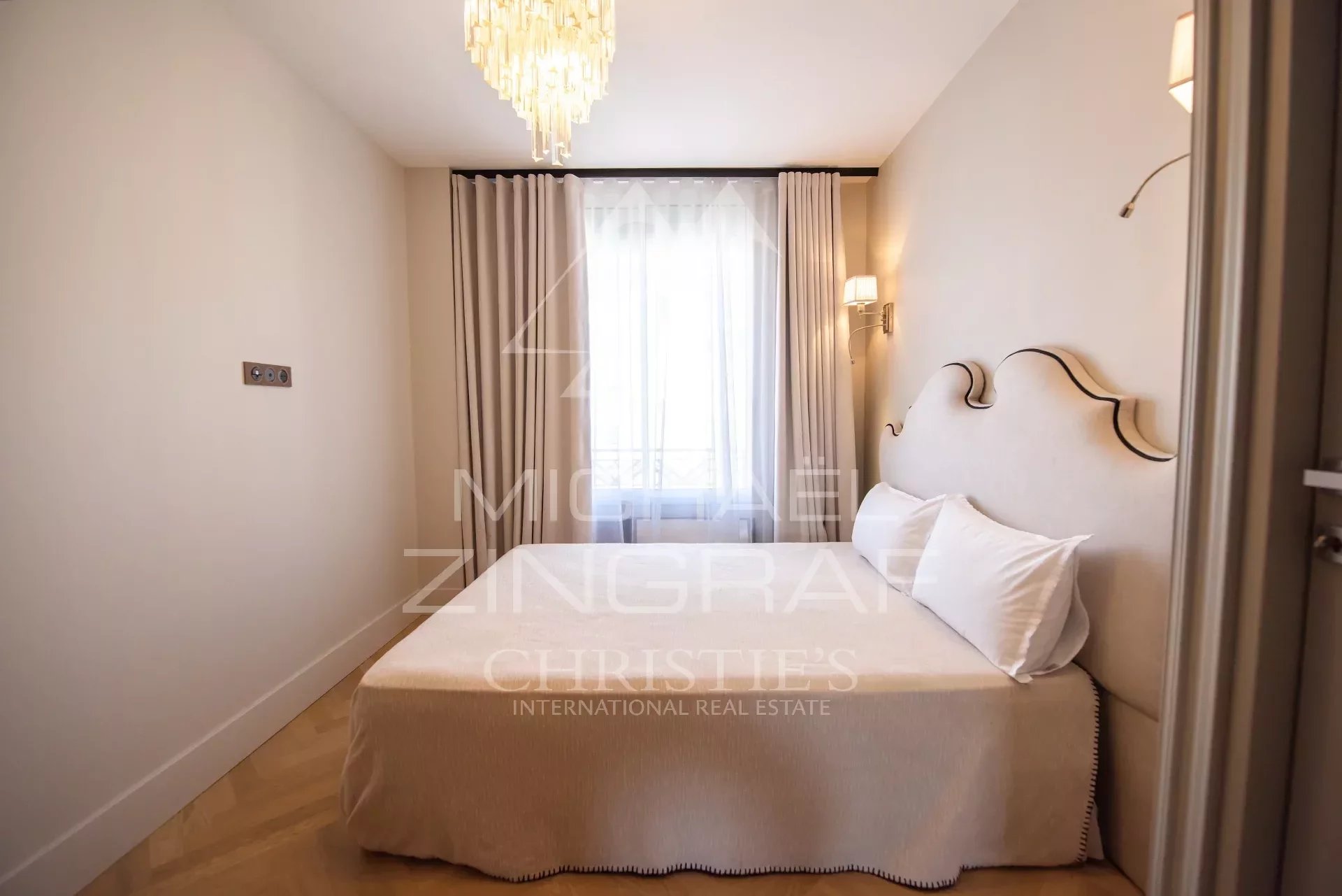 Bel appartement bourgeois centre Cannes