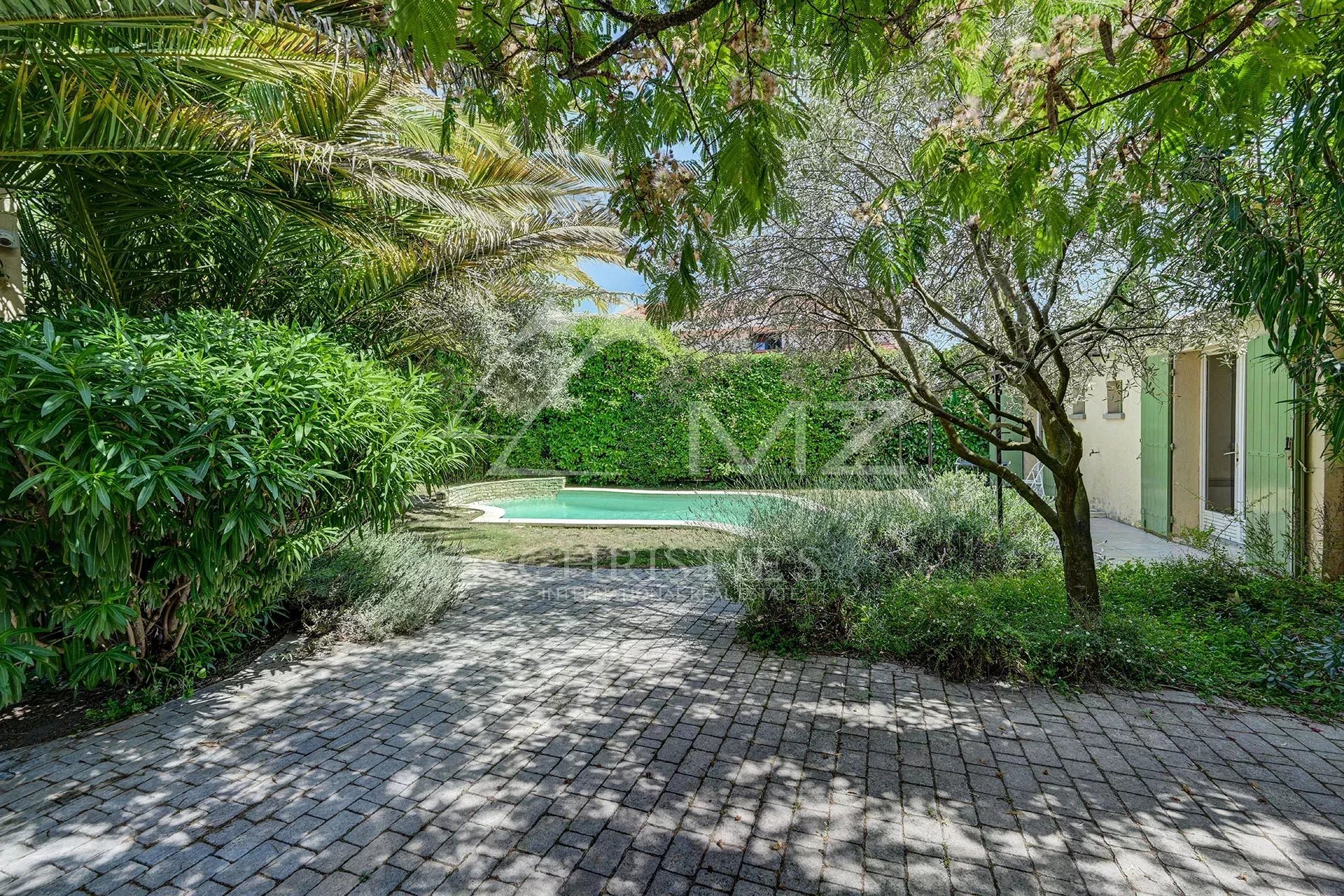 Maison avec jardin et piscine centre ville