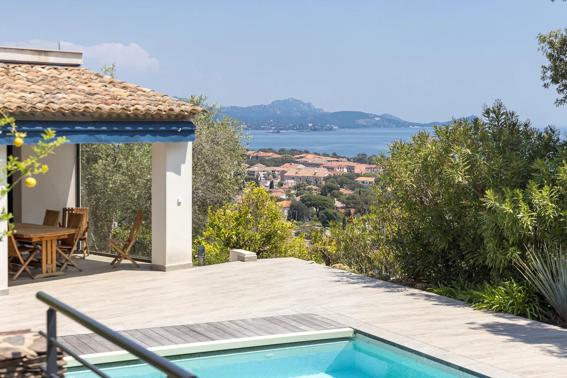 Villa vue mer entre Cannes et Saint-Tropez