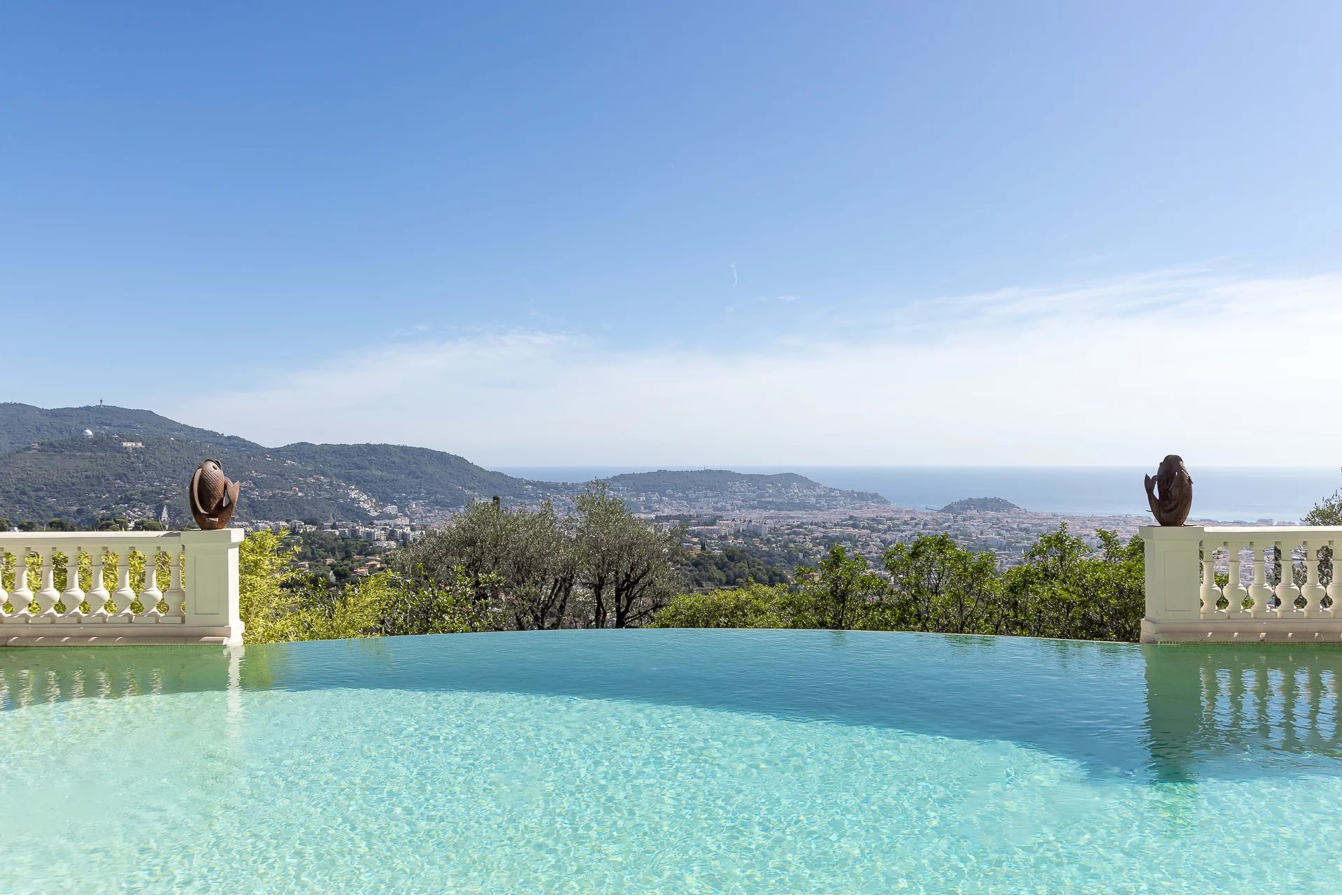 CHARMANTE VILLA AVEC PISCINE ET VUE MER SPLENDIDE