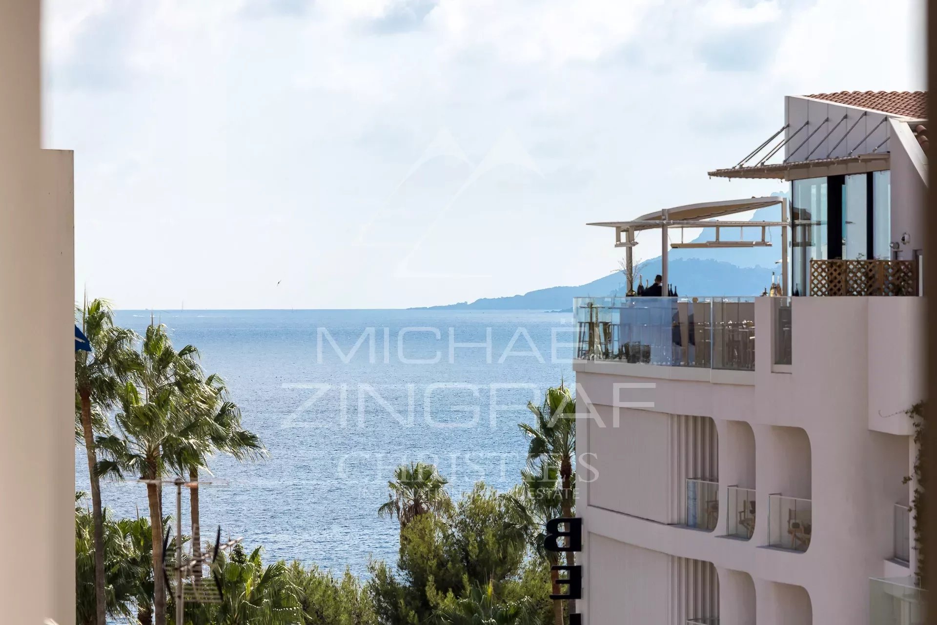 4 ZIMMER CANNES BANANE MEERBLICK