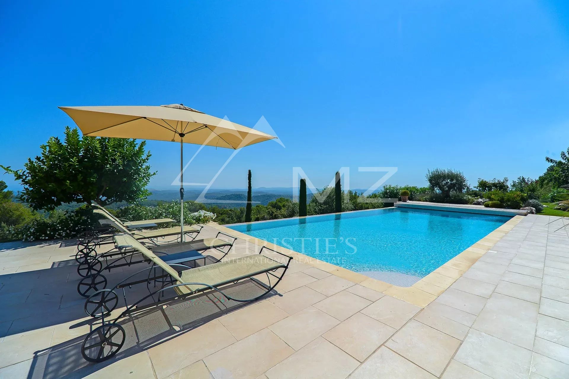 Proche Saint-Paul de Vence - Superbe mas avec vue panoramique mer