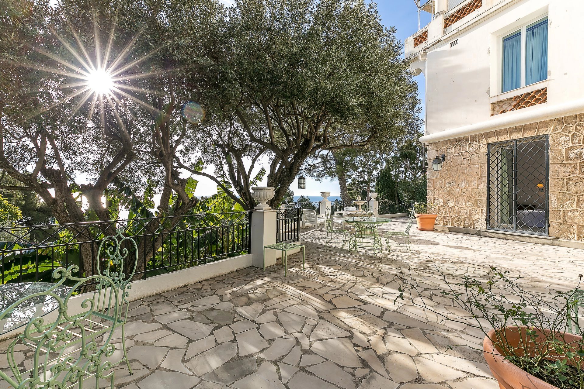 Cap d'Ail - Appartement avec jardin et splendide vue mer