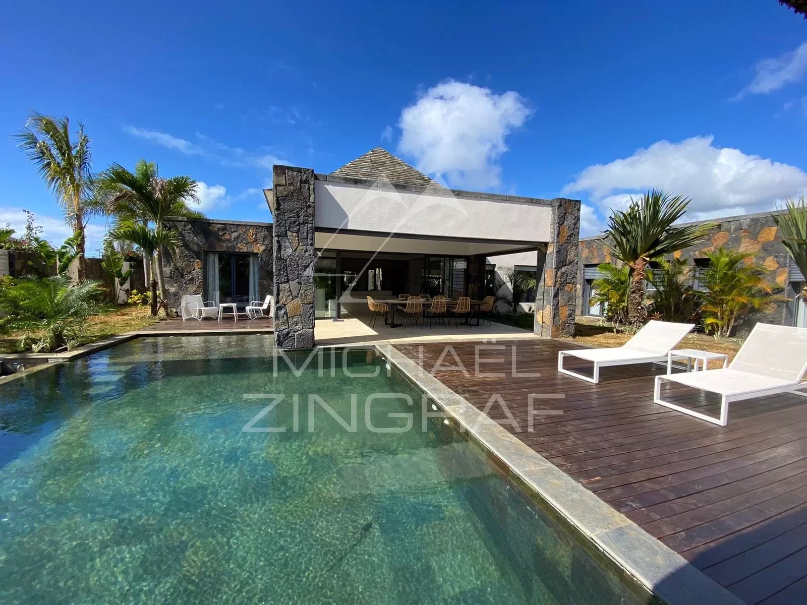 Modern villa in Grand Bay