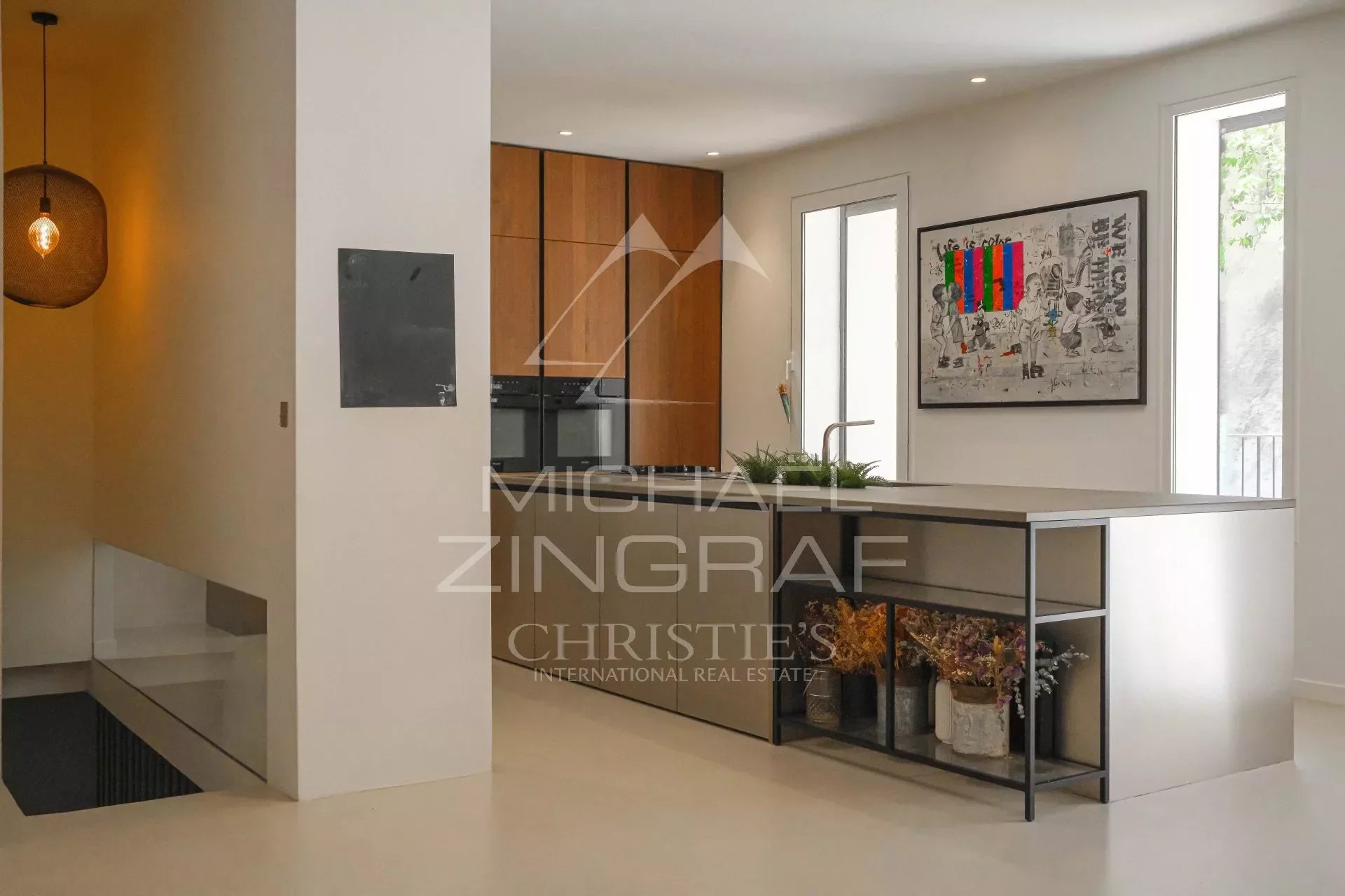 Exclusive in Marseille 8th Delibes architect-designed duplex apartment with terraces