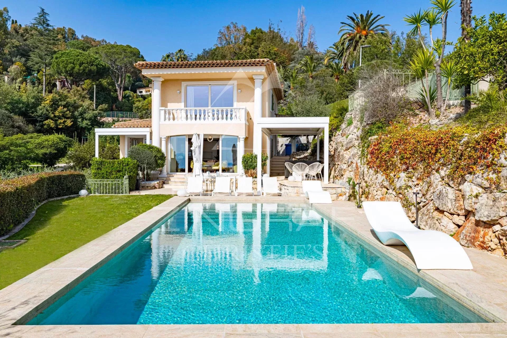 Cannes - Croix des Gardes  - Villa avec vue mer