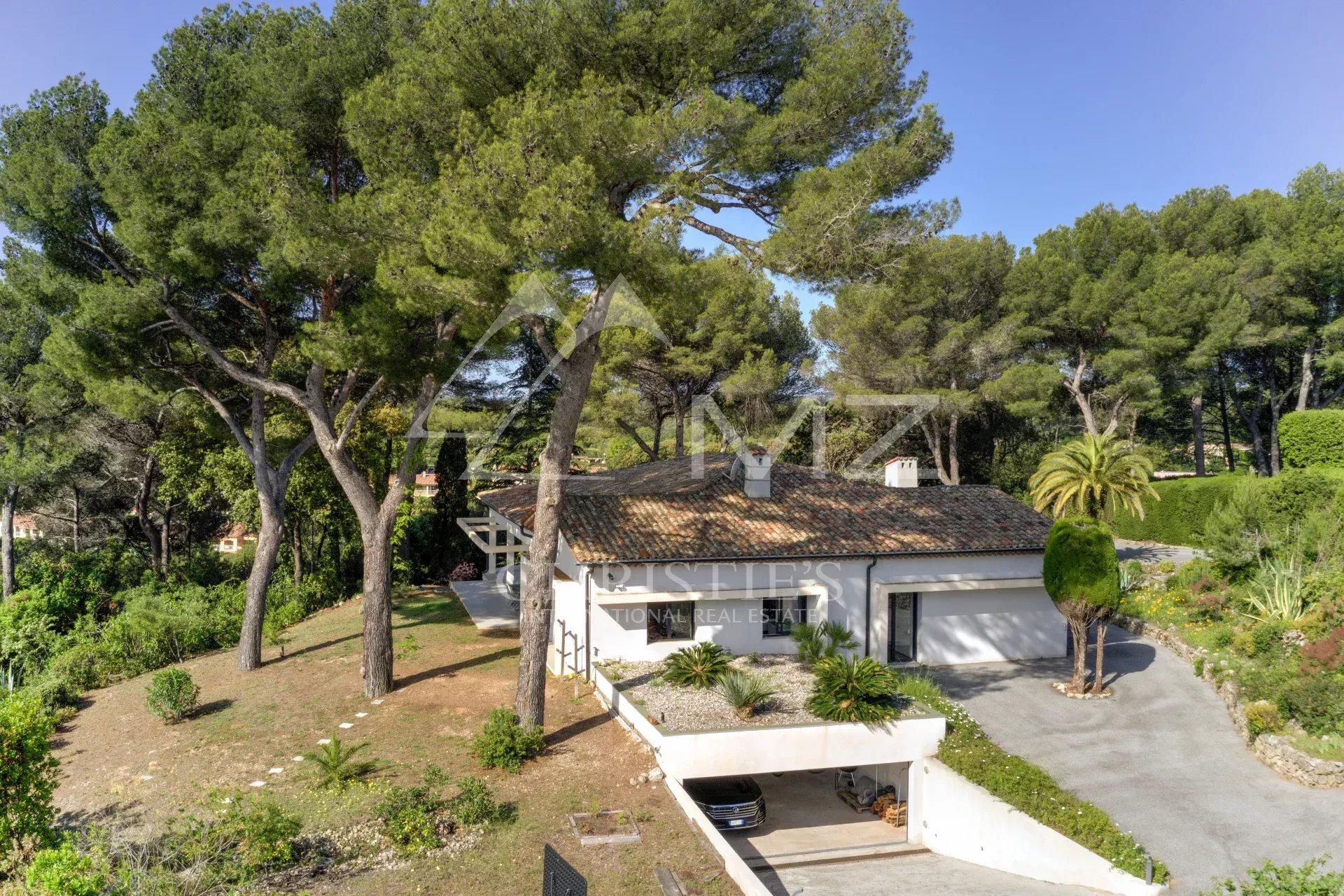 Nahe Cannes - Wunderschönes ebenerdiges Anwesen mit Meerblick