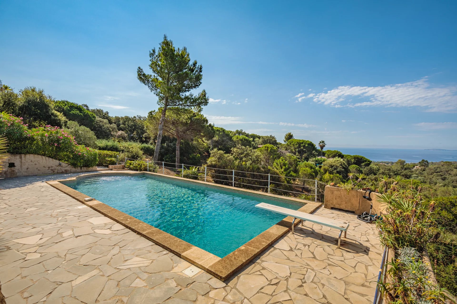 Sublime Villa provençale - Gigaro avec belle vue mer