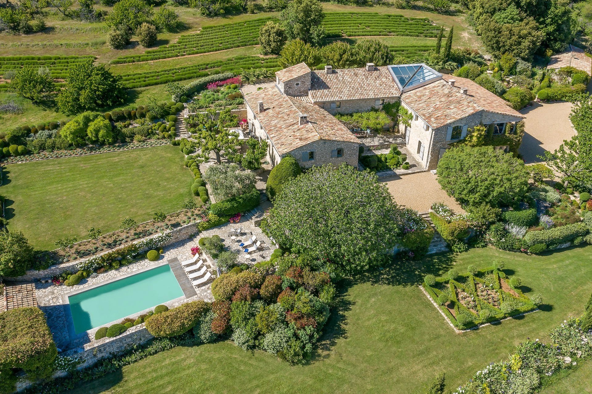 Proche Gordes - Propriété d'exception avec vue panoramique