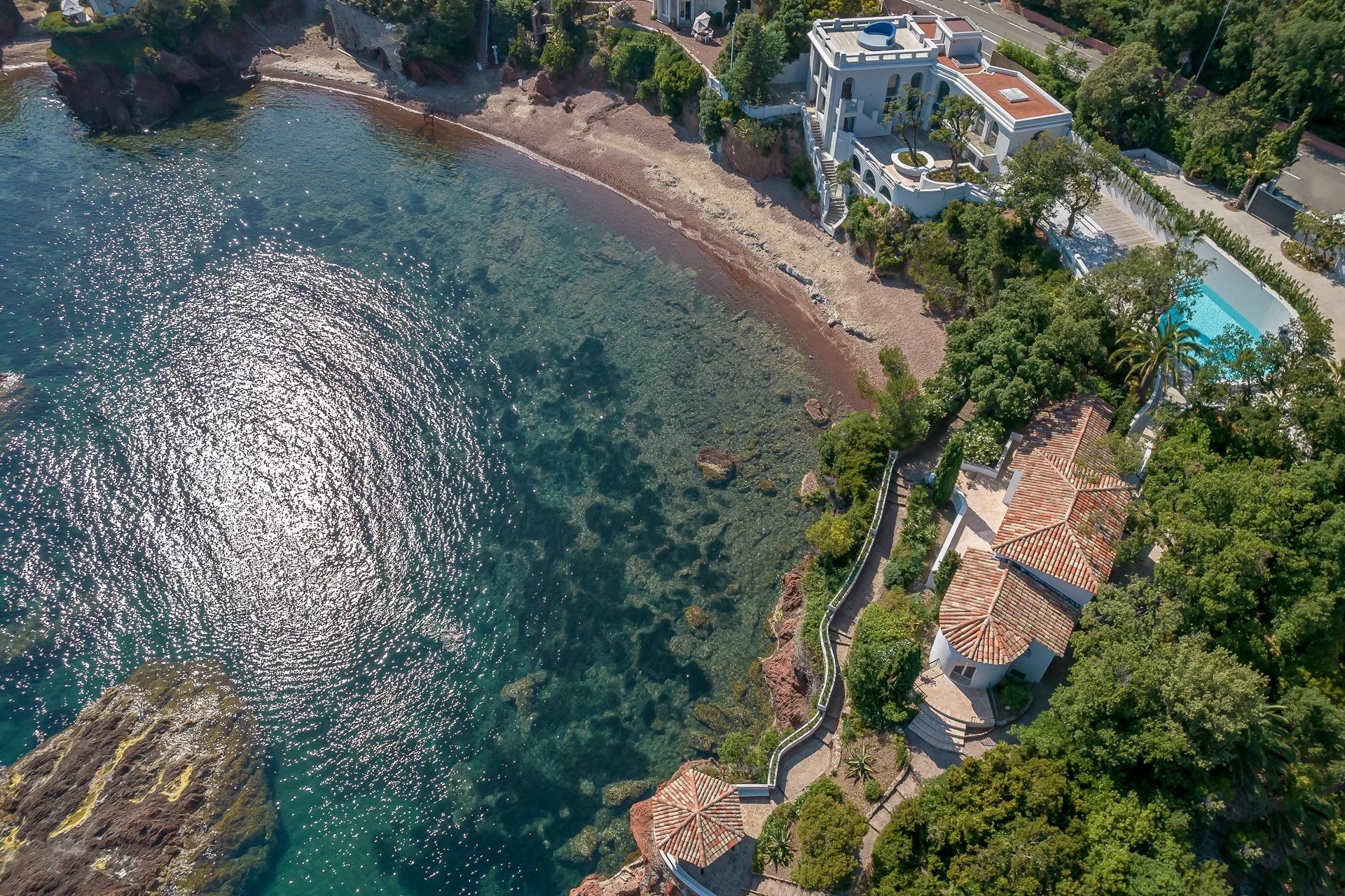 Proche Cannes - Villa pieds dans l'eau