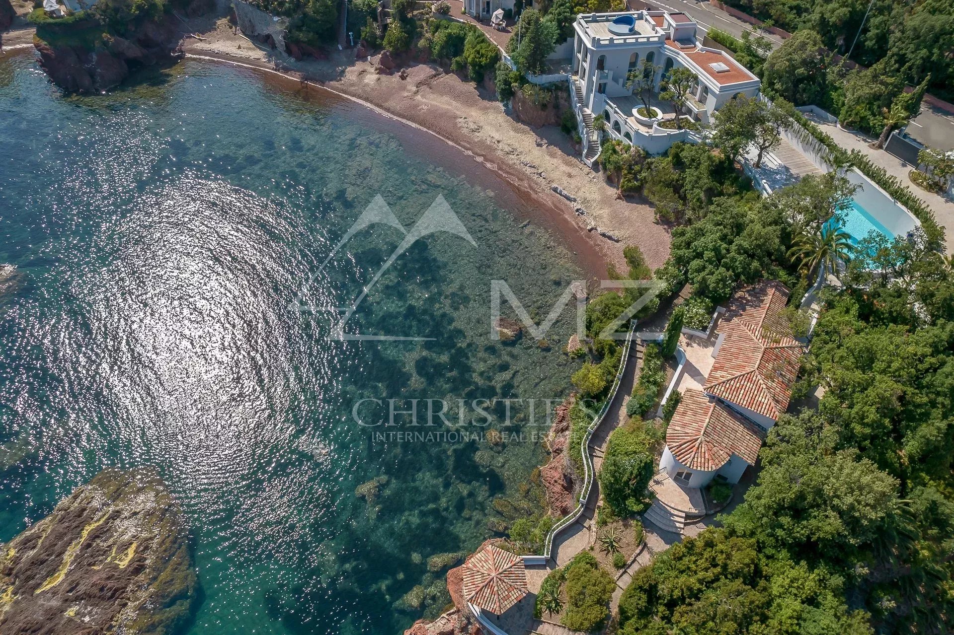 Proche Cannes - Villa pieds dans l'eau