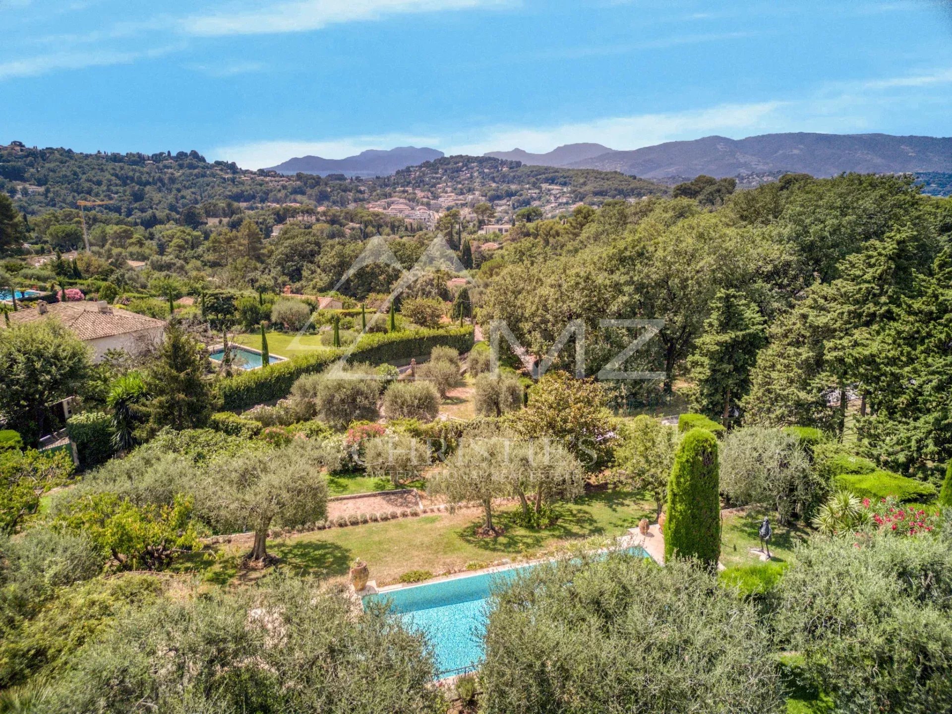 Mougins vue panoramique