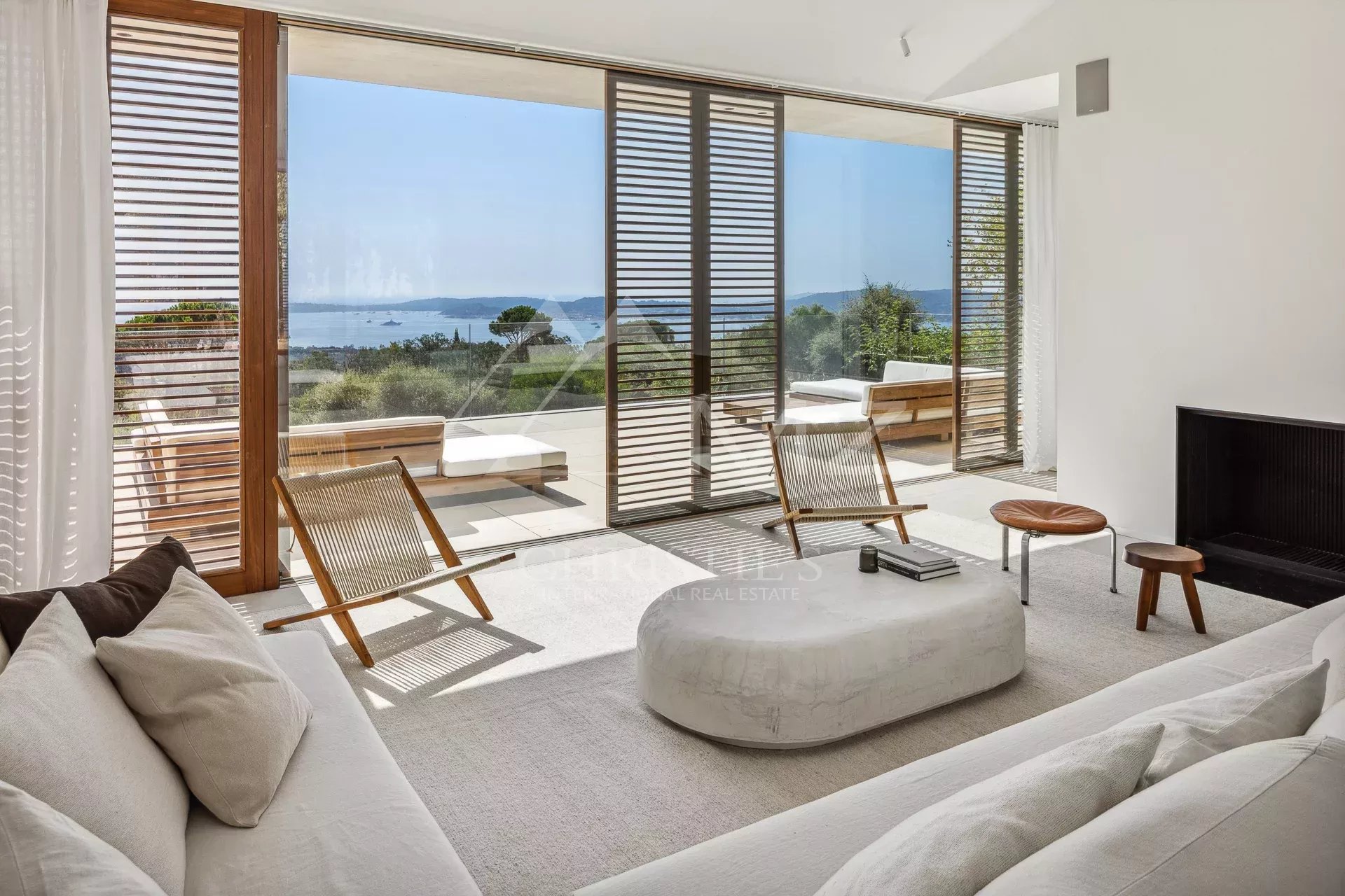 EXCEPTIONAL CONTEMPORARY VILLA - PANORAMIC SEA VIEW - GRIMAUD