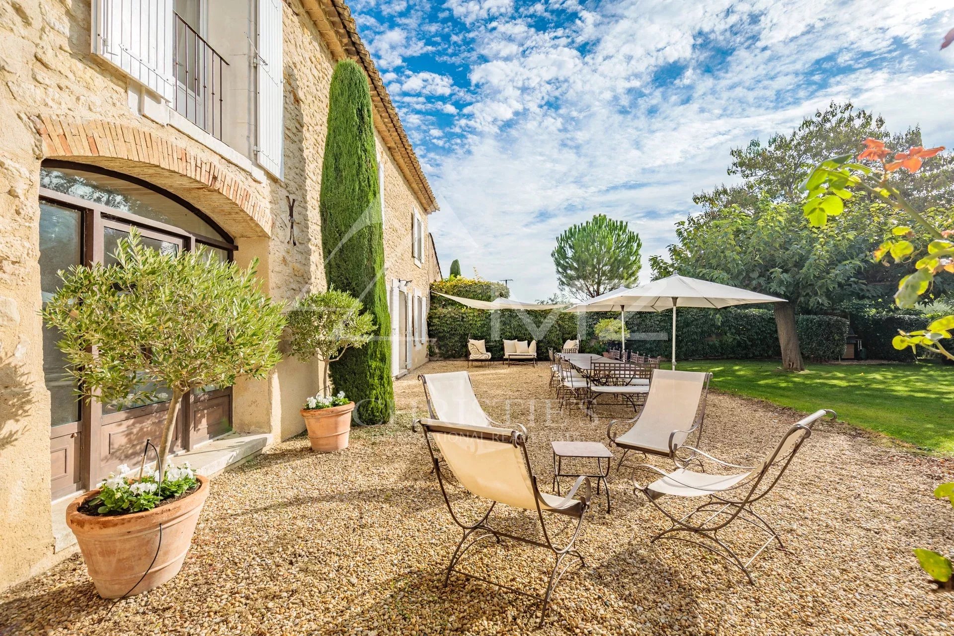 Luberon - Beau mas avec piscine chauffée