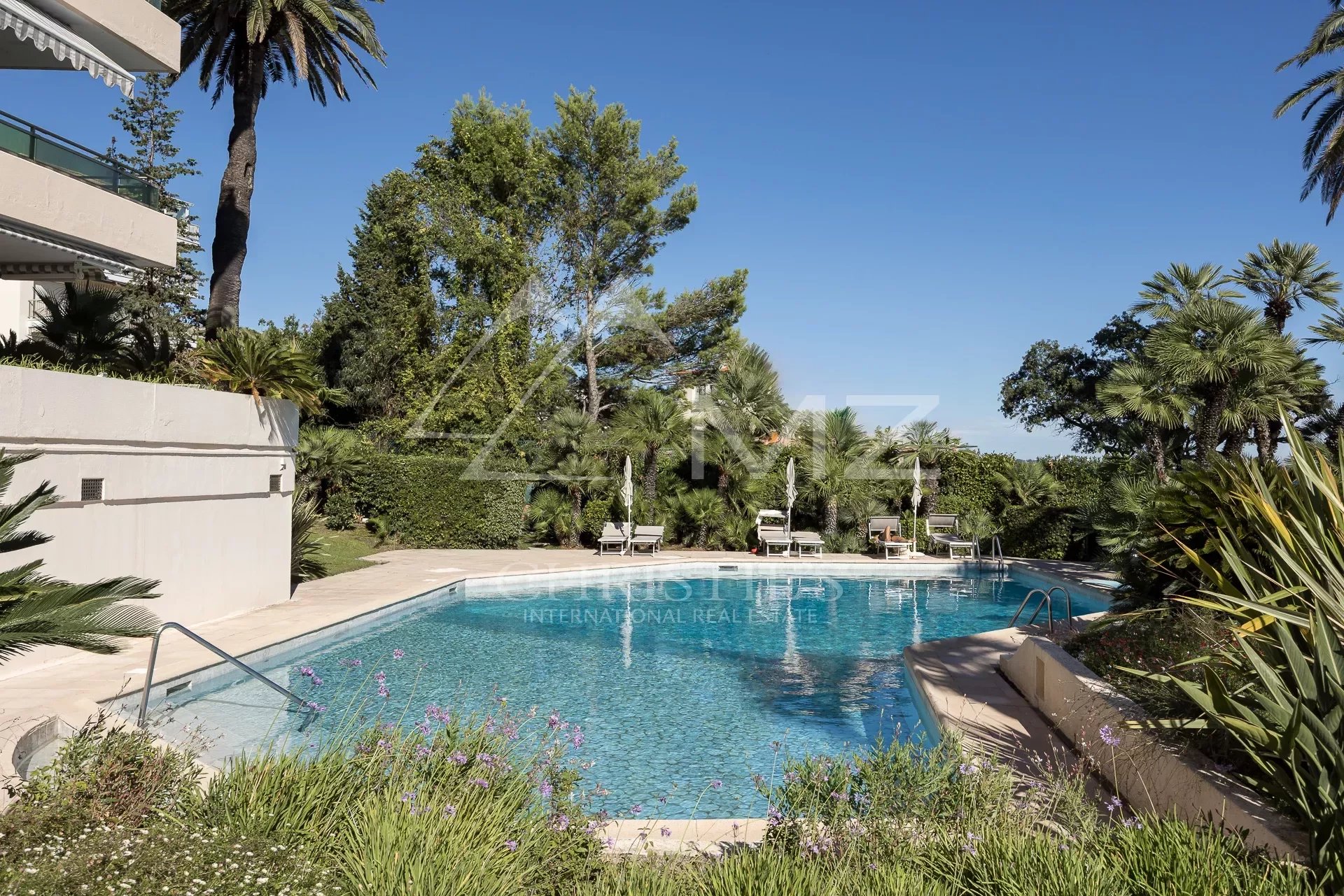 CANNES Palm Beach - Wunderschöne Wohnung direkt am Meer