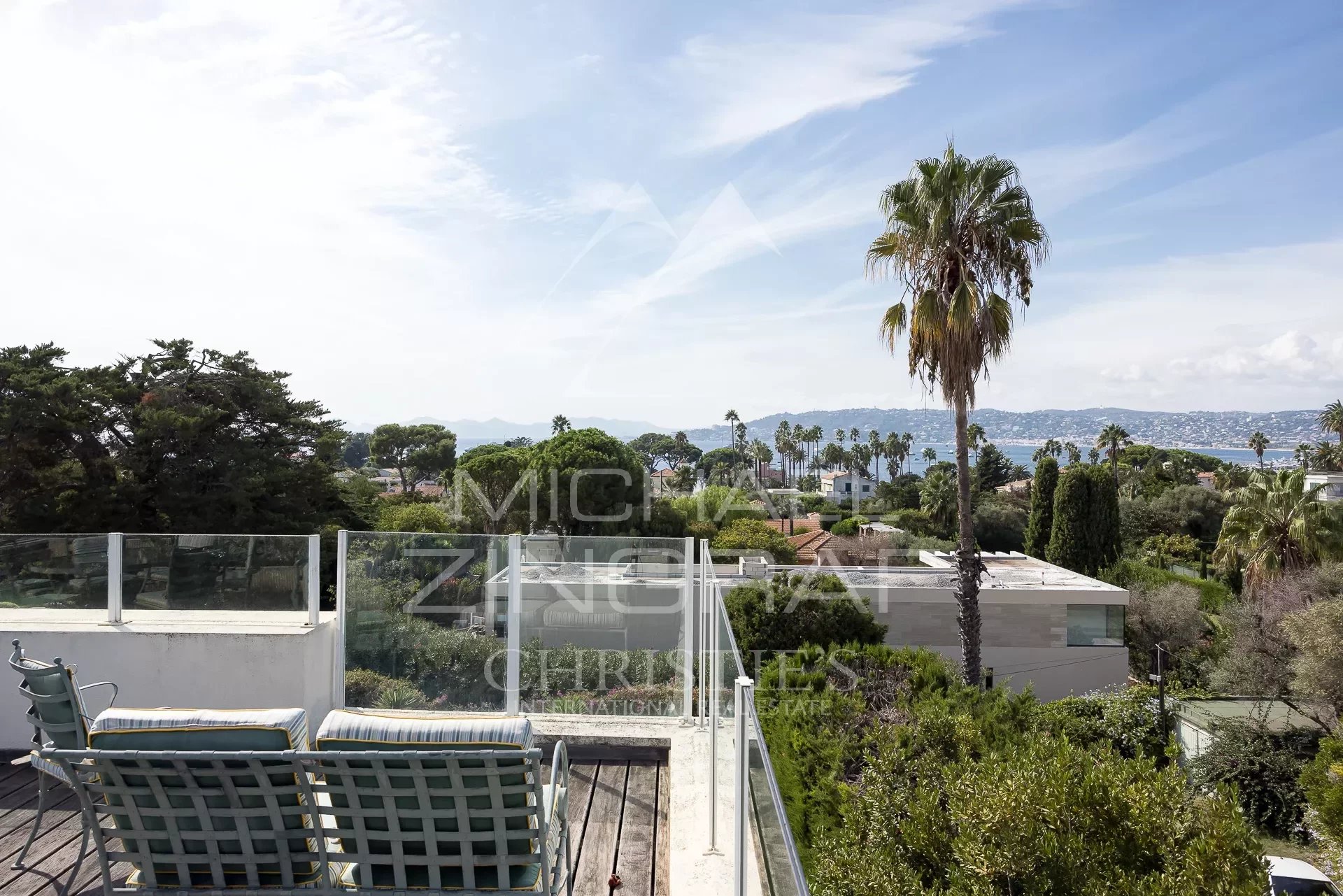 Villa Californienne versant ouest Cap d'Antibes