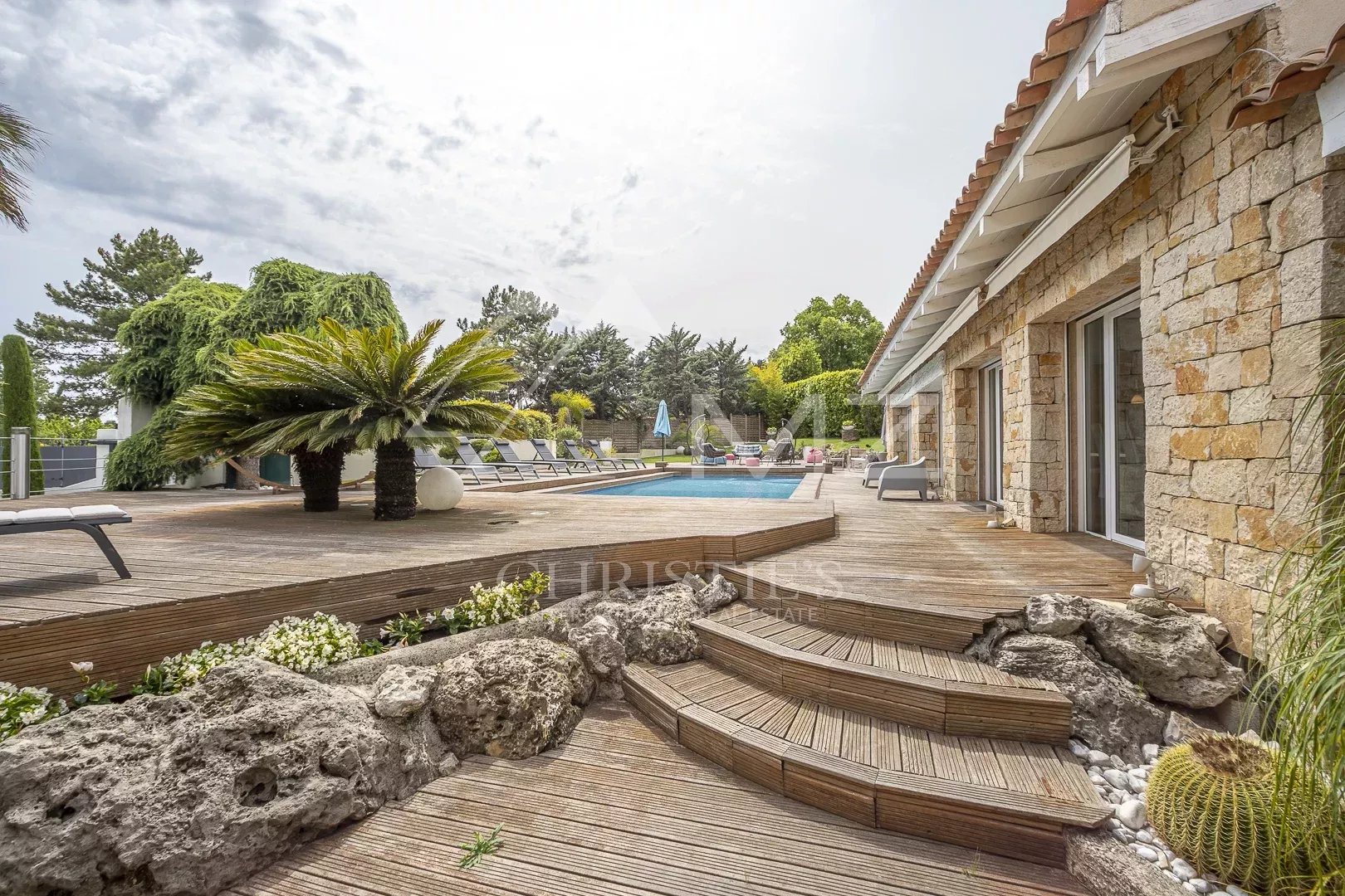 Villa de plain-pied proche Mougins Village