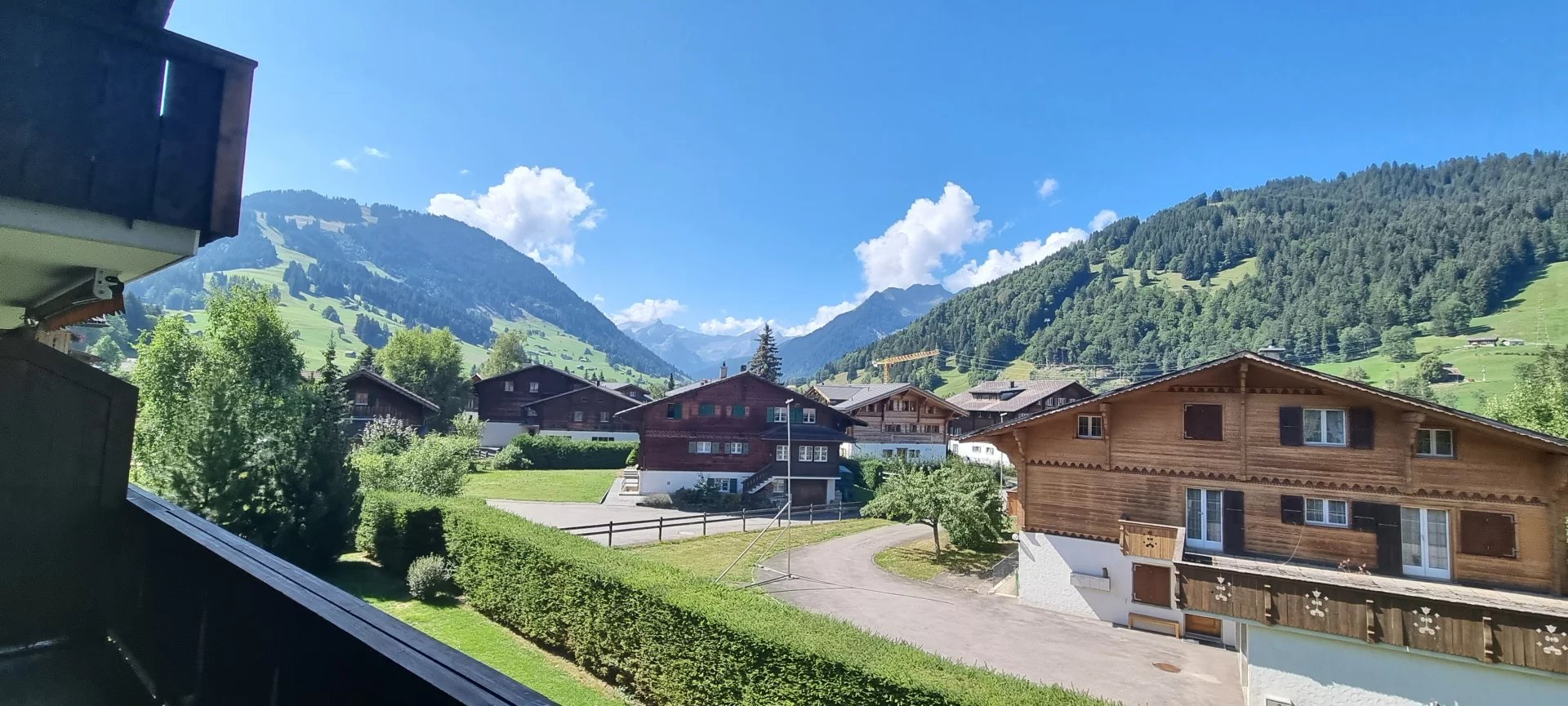 Appartement moderne près du Rosey