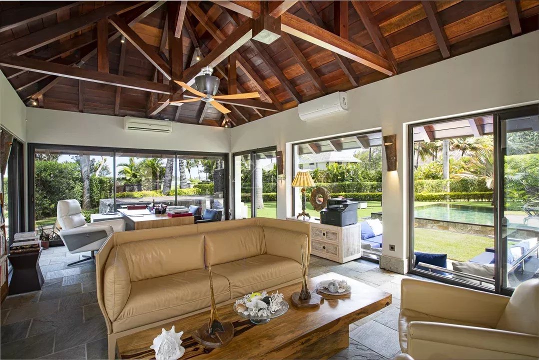 Mauritius - Beachfront Villa - Beau Champ