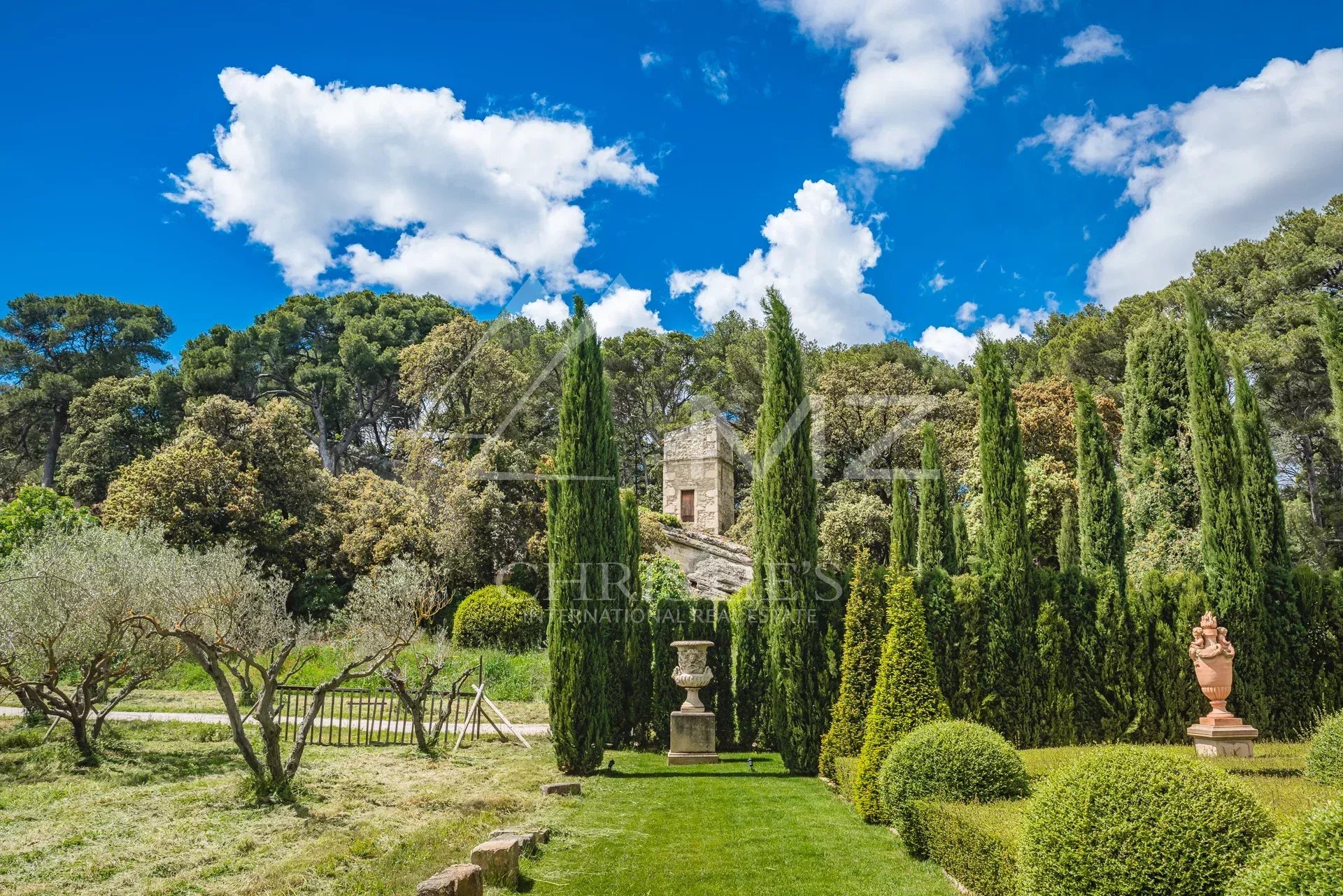 Luxueuse propriété avec jardin paysager près de Saint Rémy de Provence