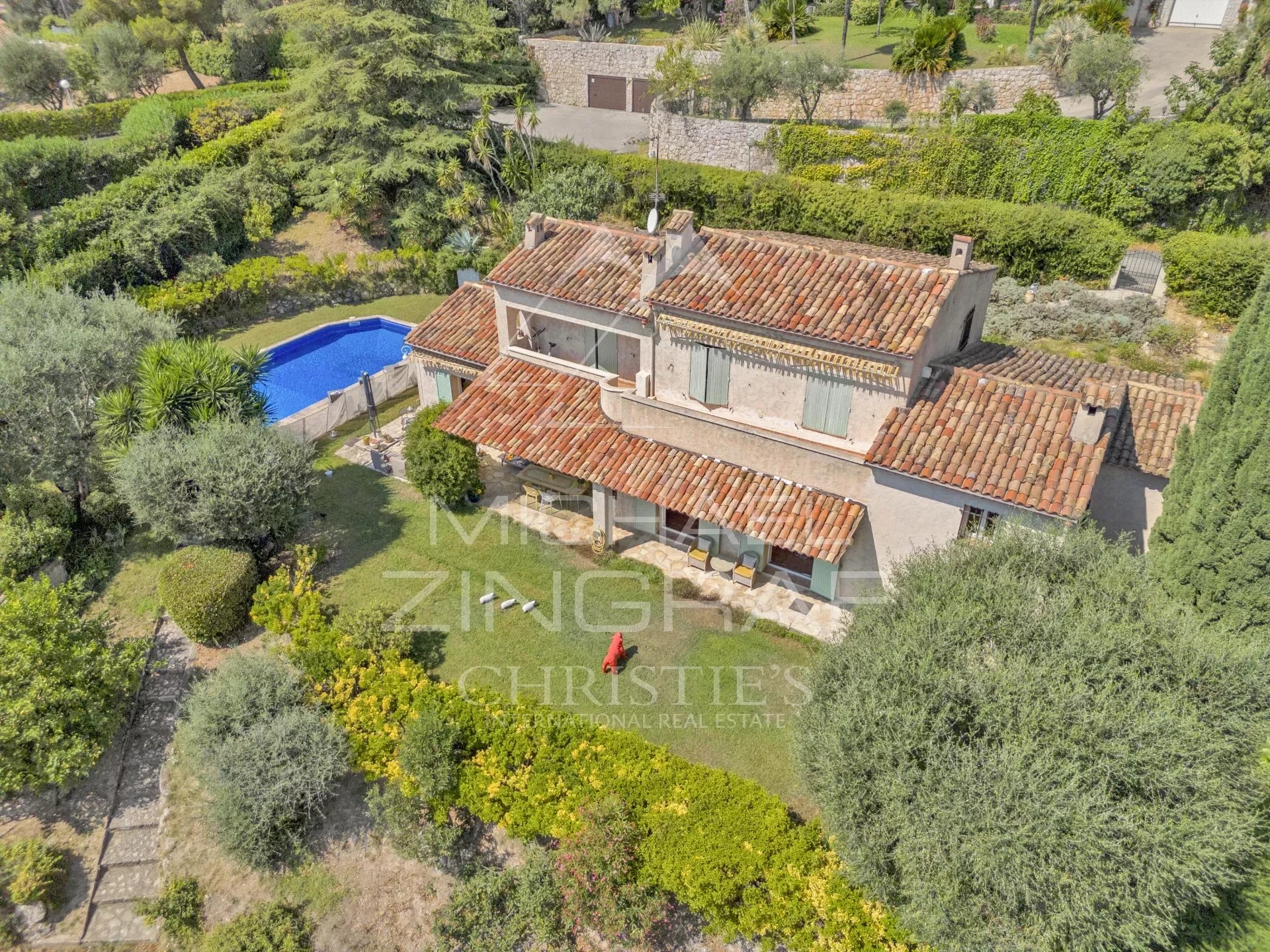 PROVENZALISCHE VILLA MIT POOL - MEERBLICK