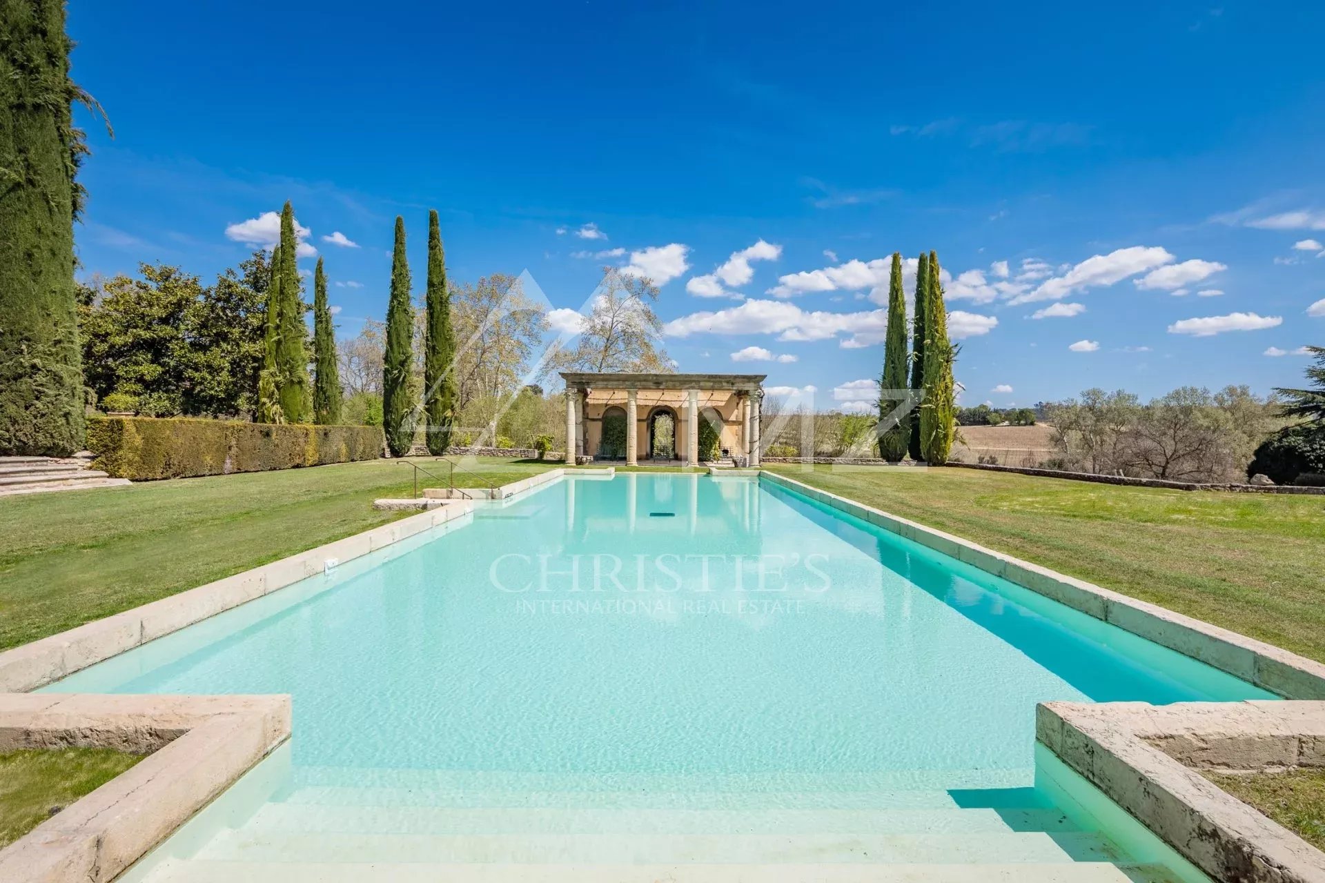 Close to Aix-en Provence - Exceptional domain