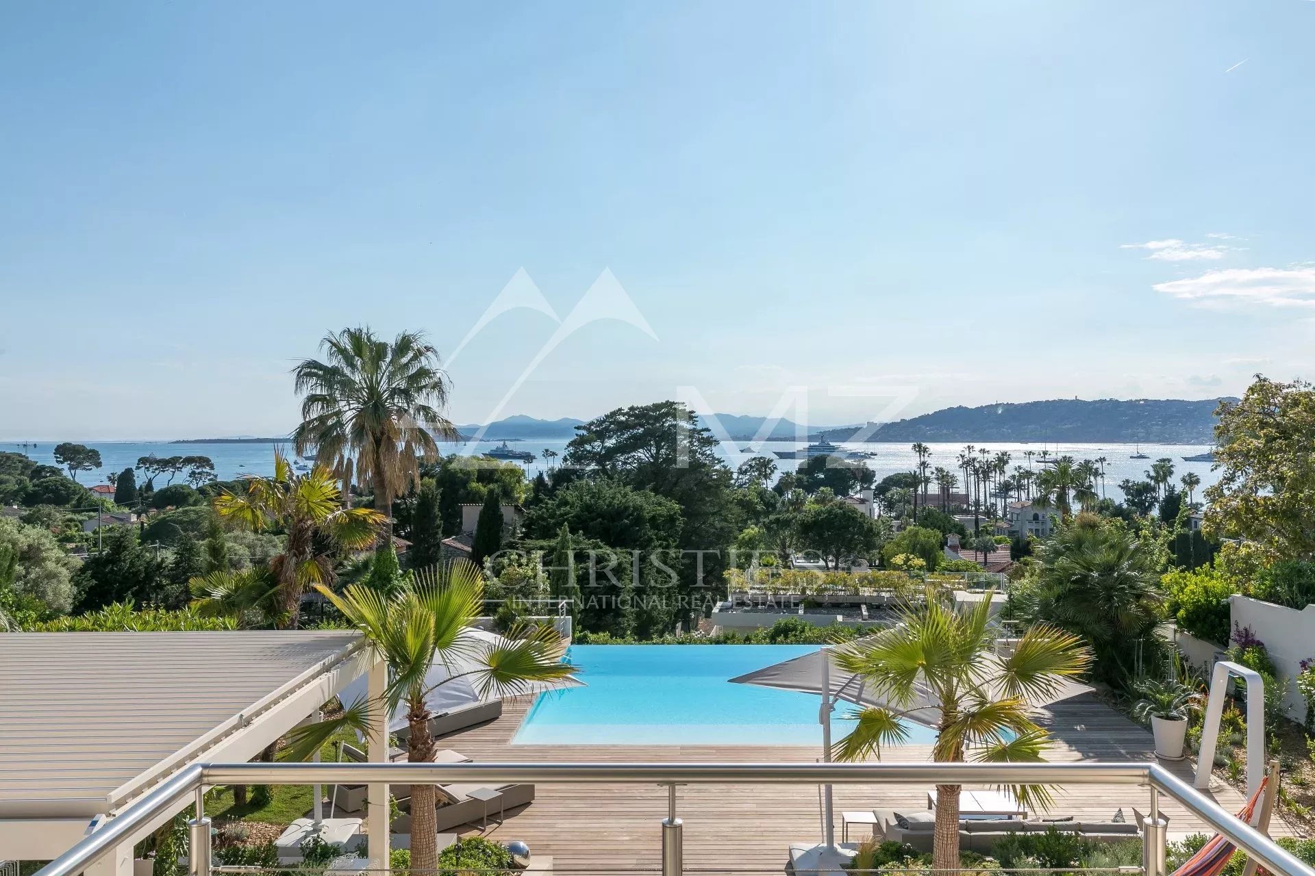 Cap d'Antibes - Modern sea view villa