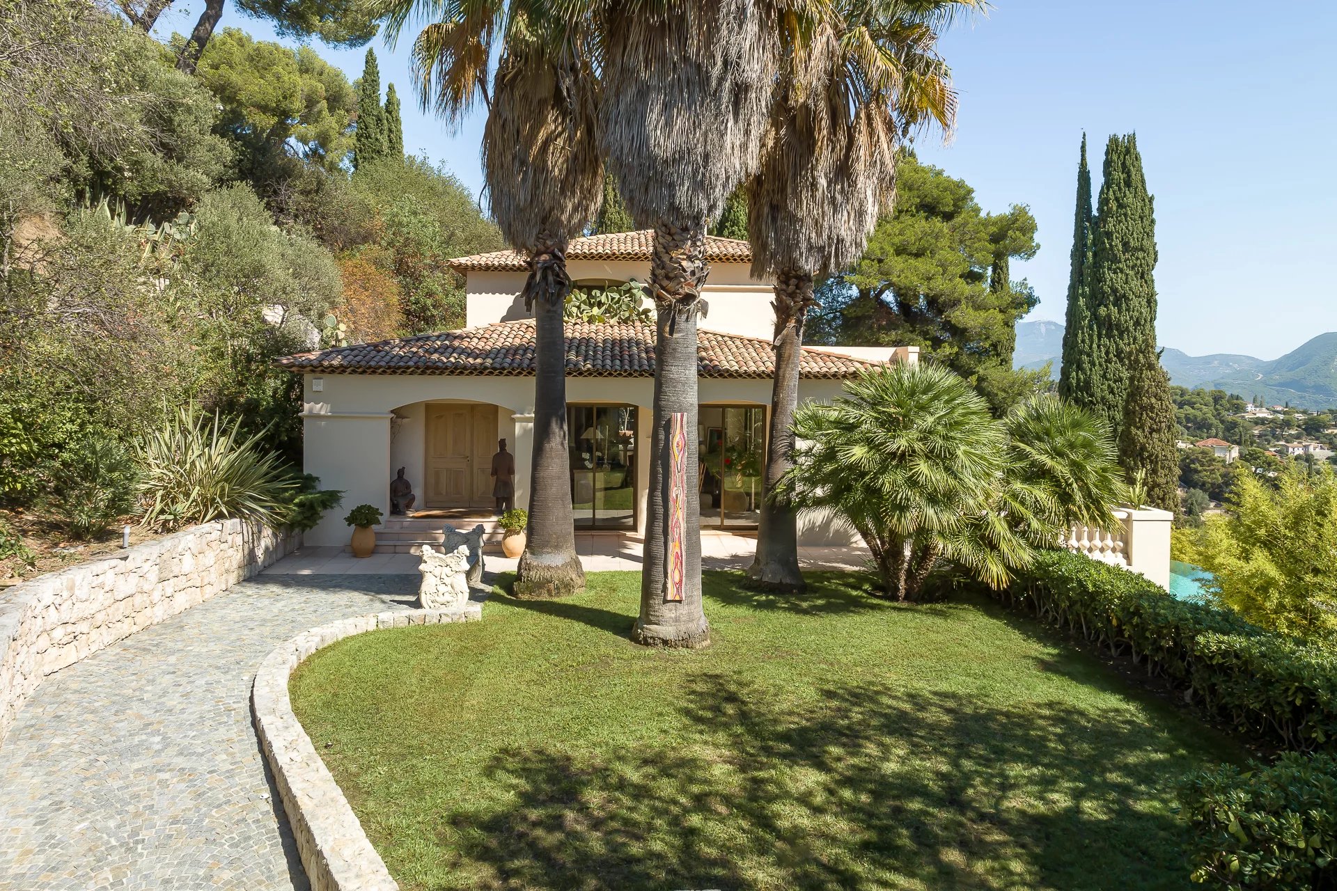 CHARMANTE VILLA AVEC PISCINE ET VUE MER SPLENDIDE