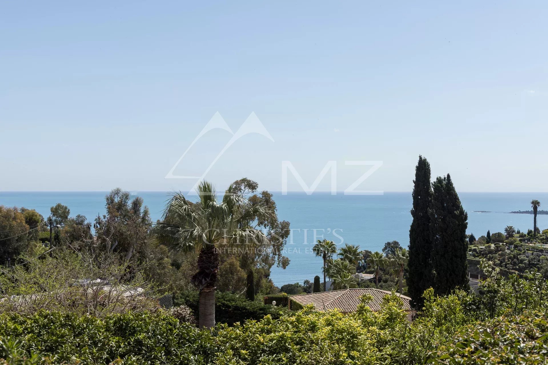 Super-Cannes - Golfe-Juan - Villa avec vue mer panoramique - A rénover