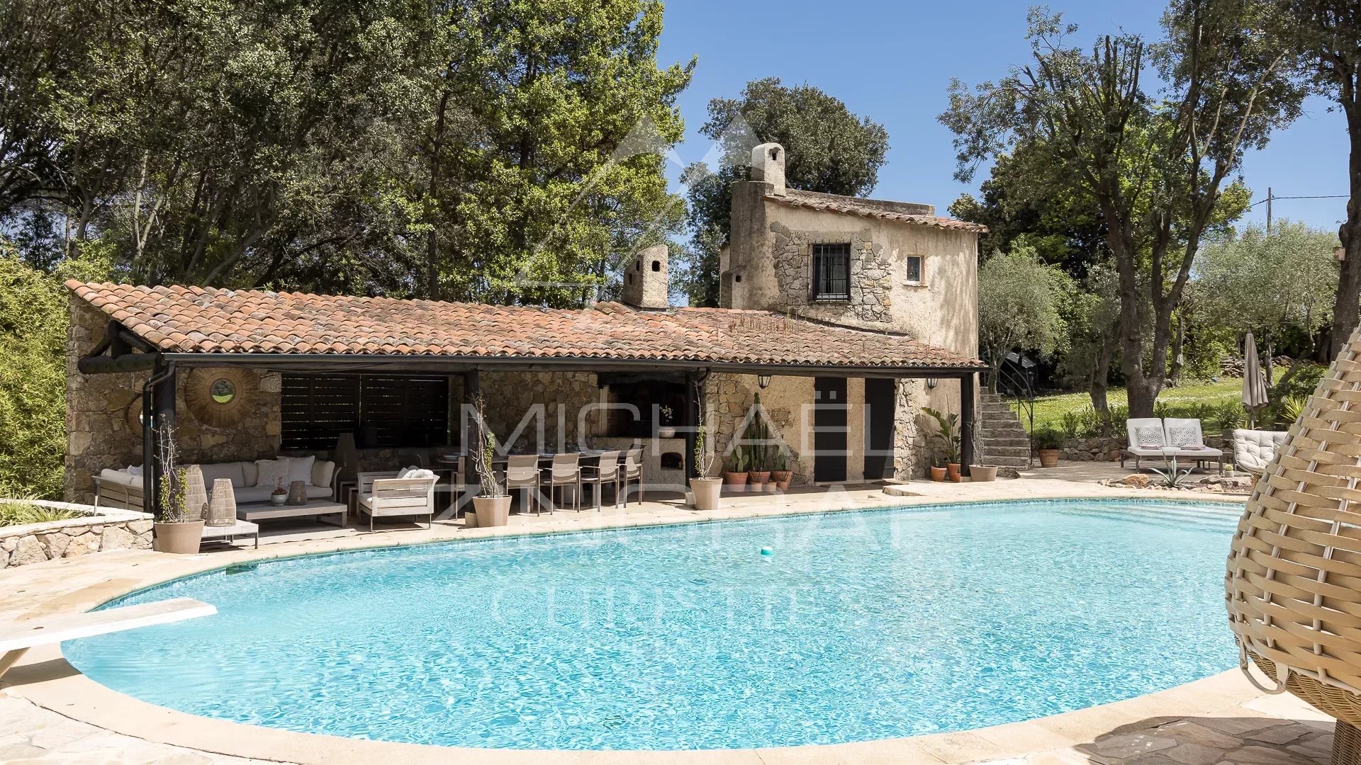 Valbonne - Close to the village - 5 bedrooms