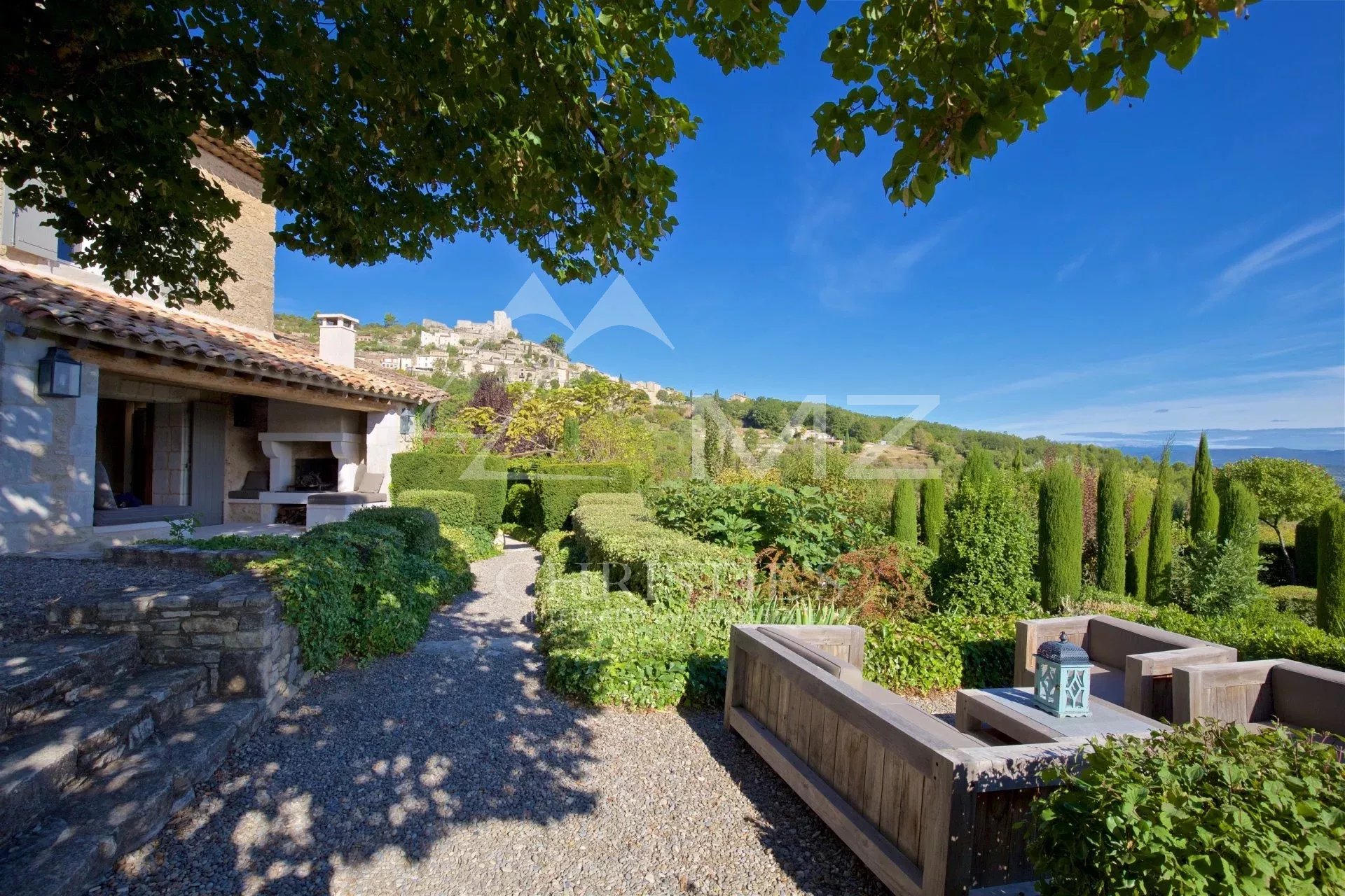 Luberon - Gorgeous restored farmhouse