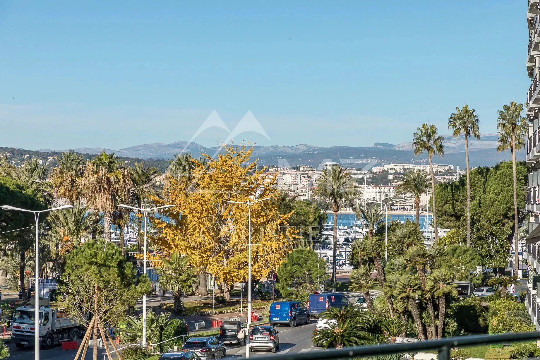 Co-exclusivité! Cannes Croisette - Appartement 5 pièces vue mer