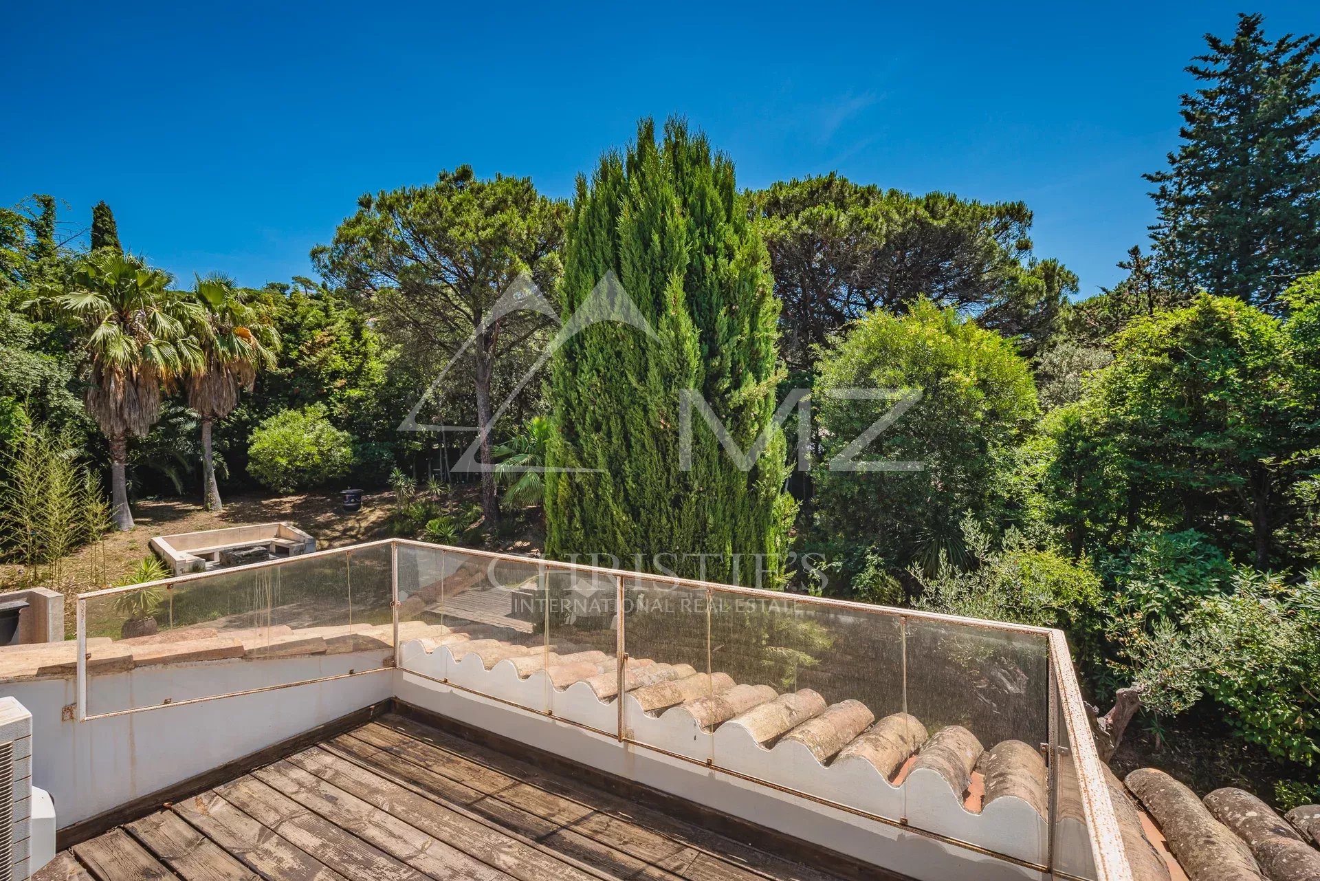 Magnifique Villa Provençale avec Piscine et Vue Imprenable