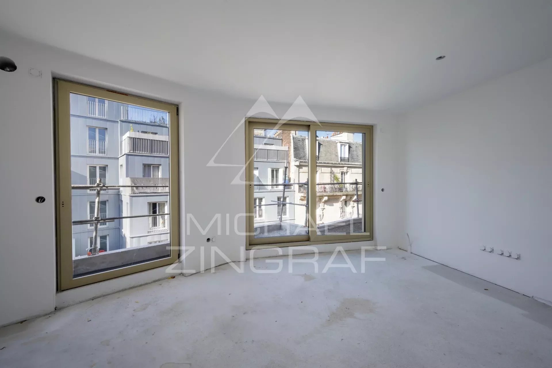 For Sale - New Development - 4 Bedrooms Apartment Terrace - Paris 15