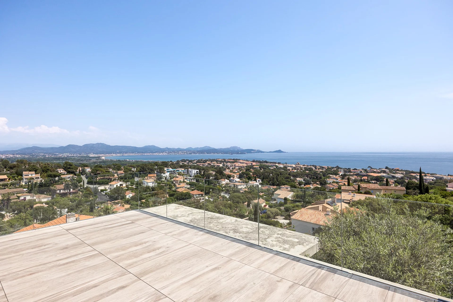 Villa vue mer entre Cannes et Saint-Tropez