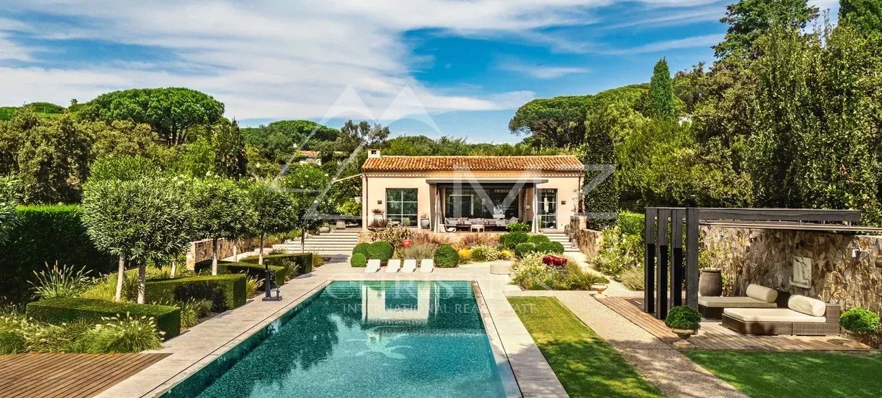 Exclusivité - Saint Tropez - Superbe villa proche de la mer