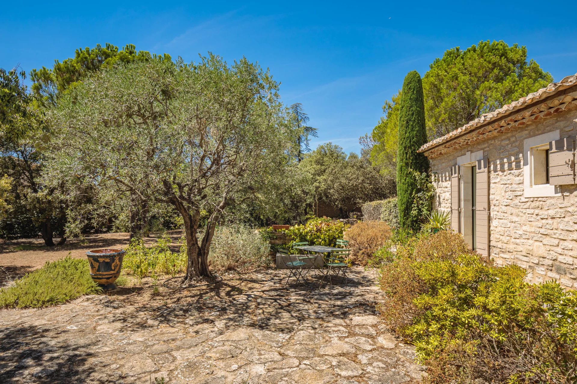 Close to Gordes - Lovely stone built holiday house