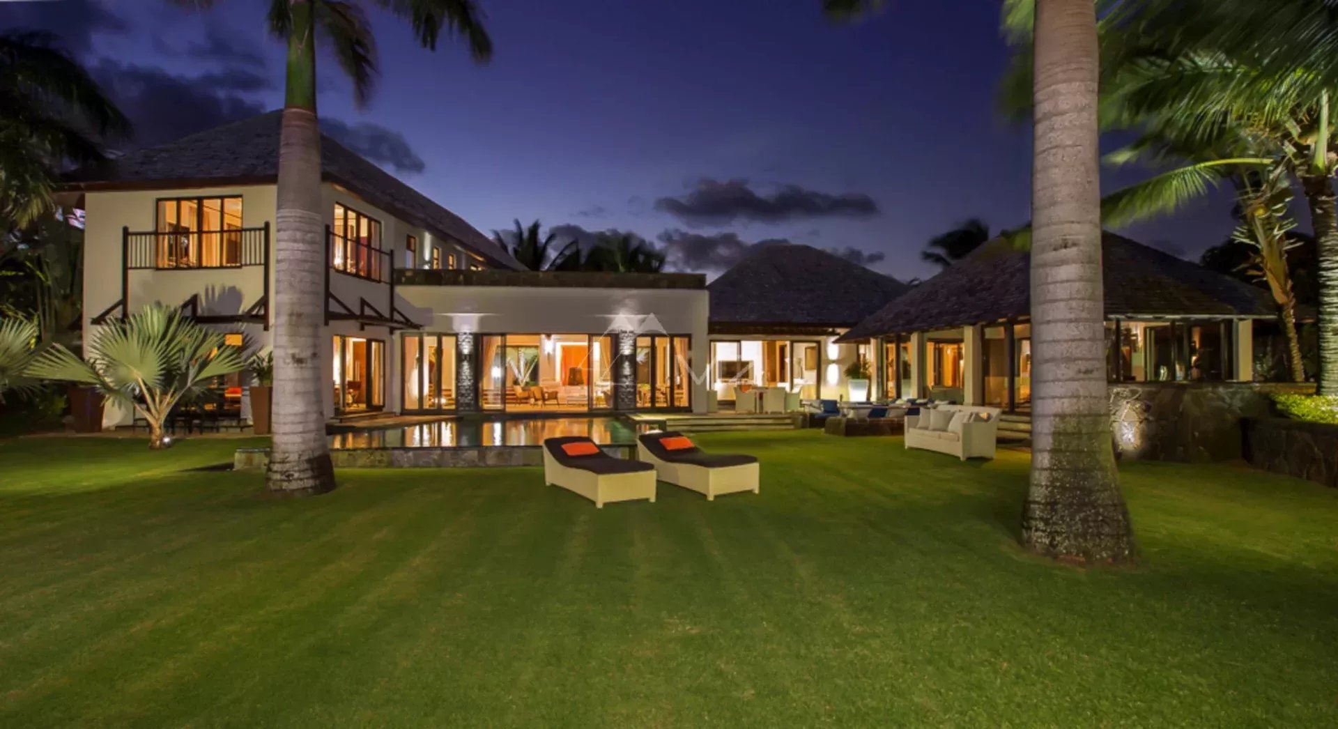 Mauritius - Beachfront Villa - Beau Champ