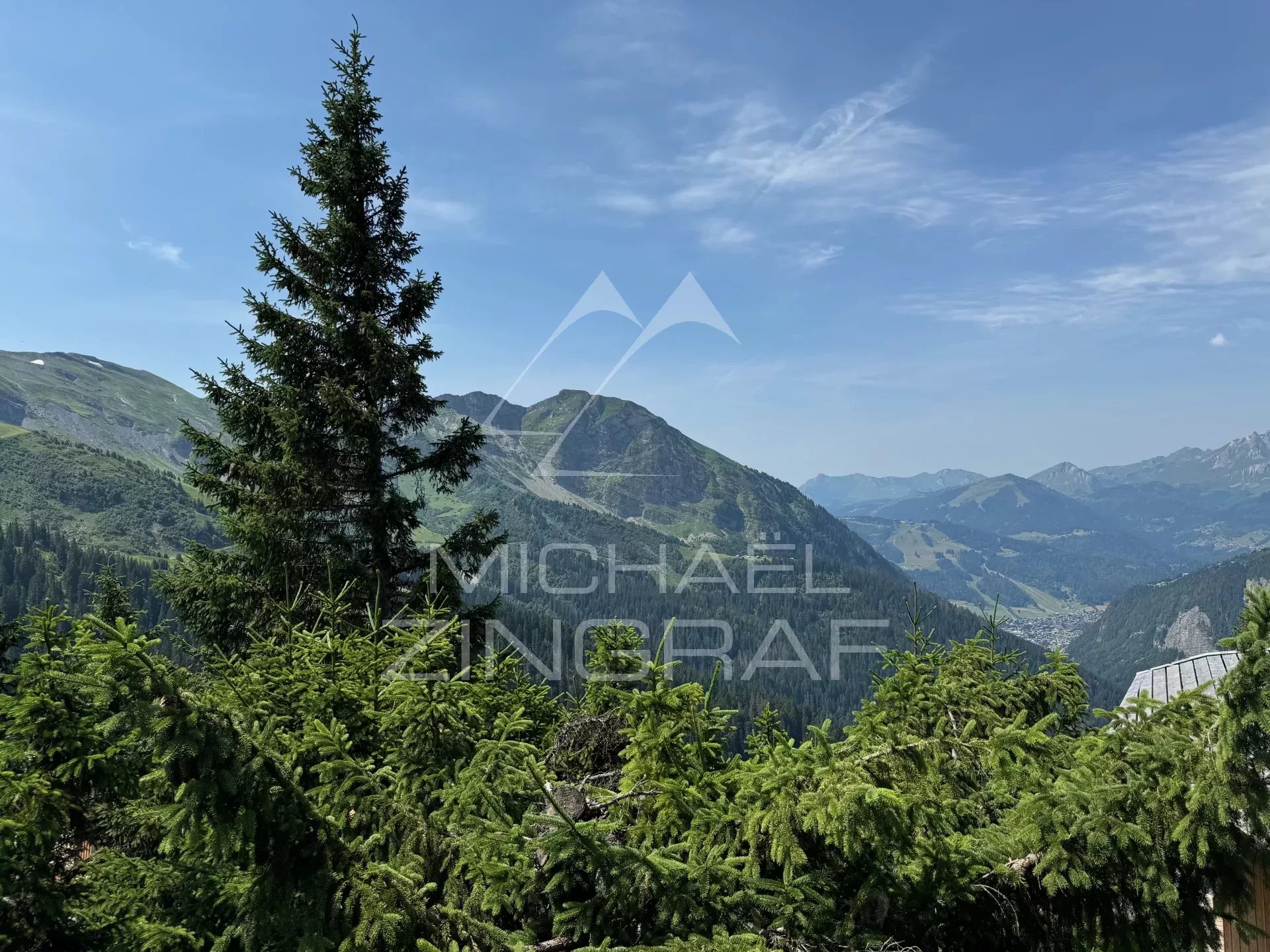 Iconic and outstanding unoverlooked chalet Avoriaz - Skis in/out - Panoramic view